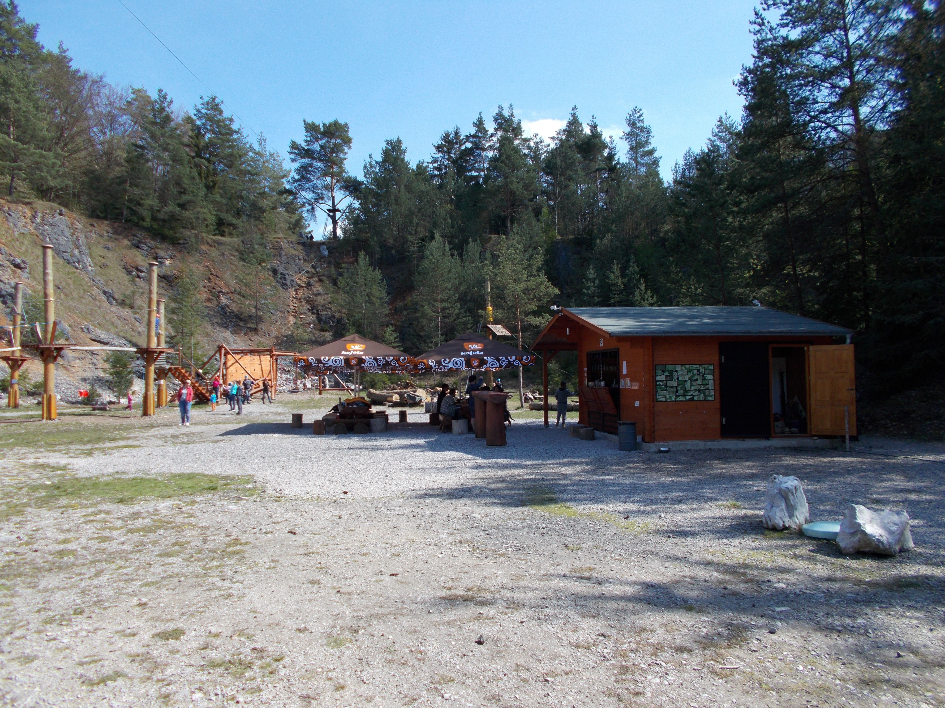 Občerstvení v Lanovém parku foto 1