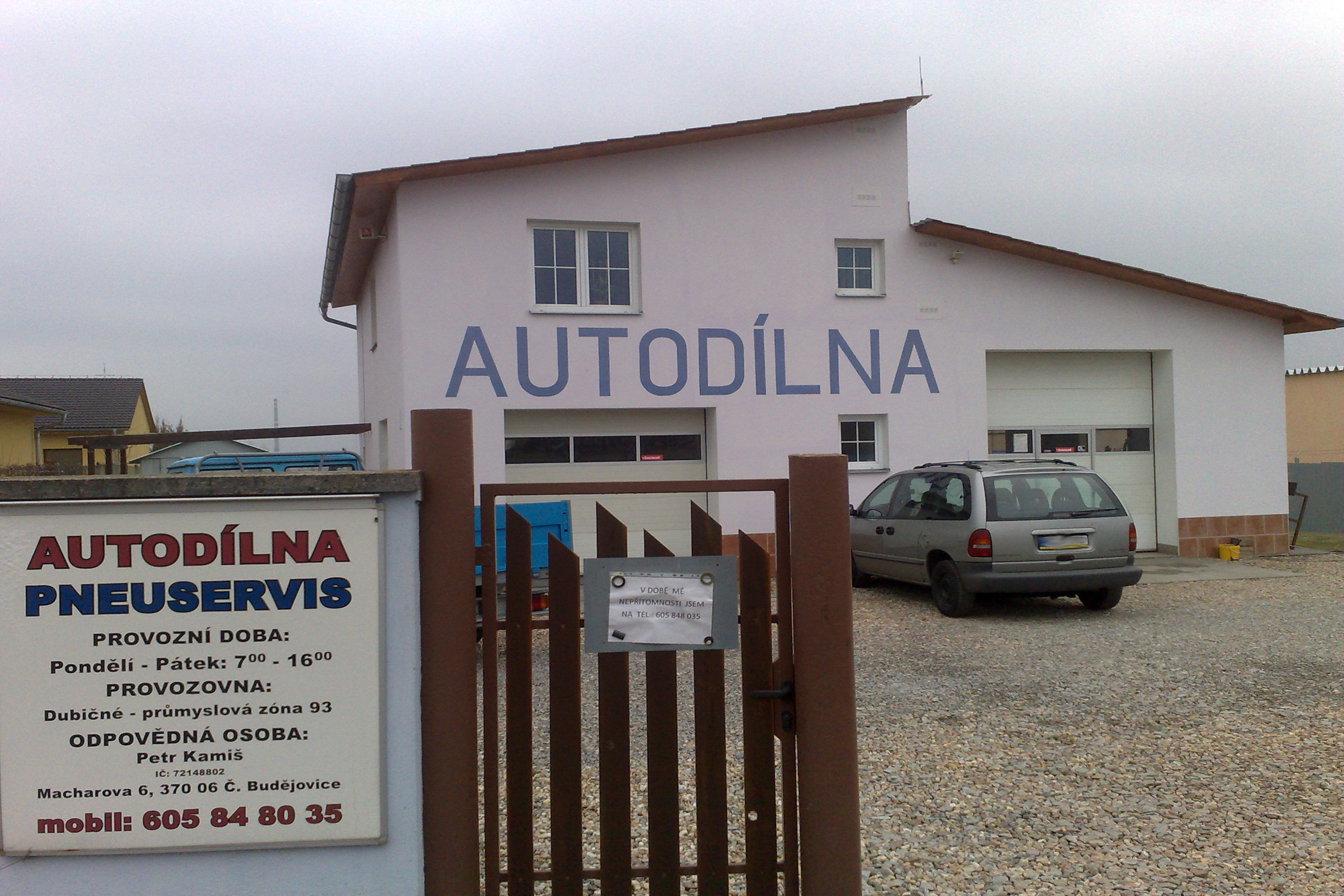 Autodílna, pneuservis Kamiš