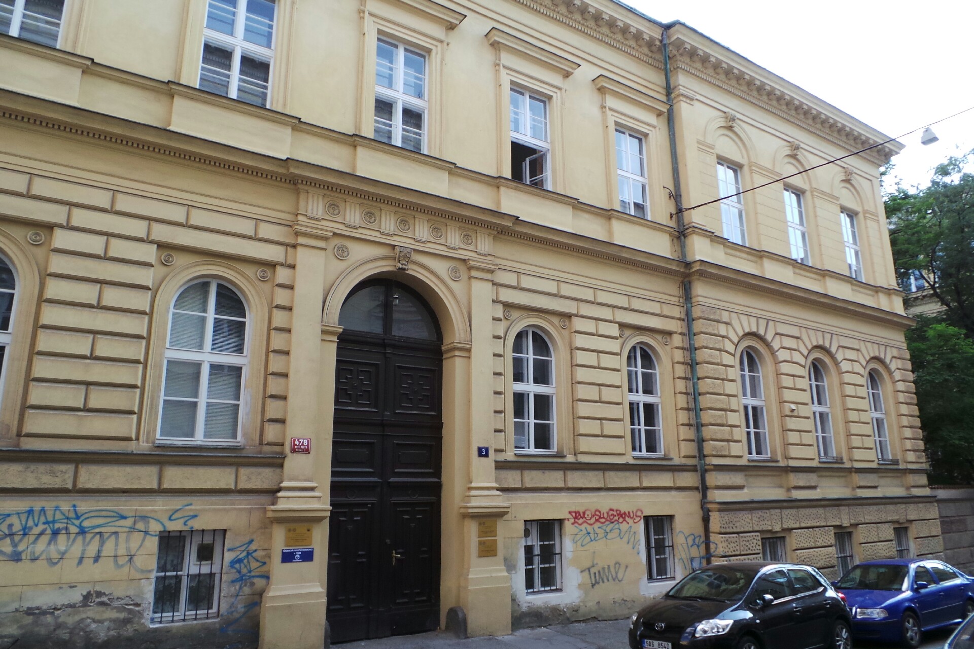 Ústav nukleární medicíny 1. LF - Univerzita Karlova