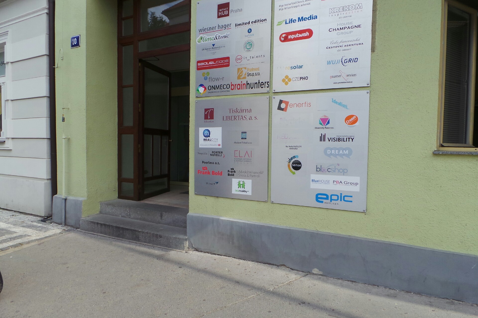 Mgr. Łukasz Ernst Kokotek