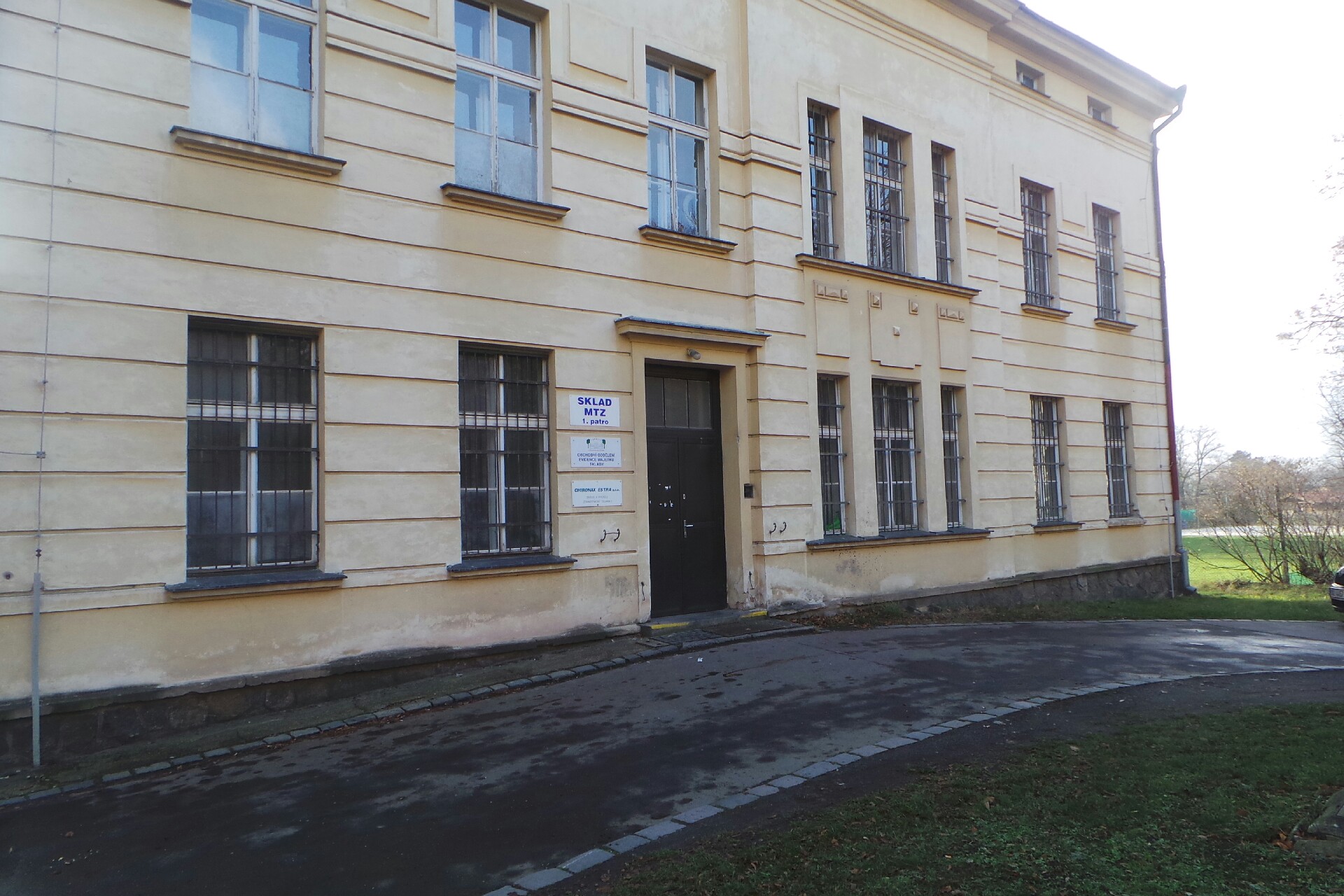 CHIRONAX ESTRA, spol. s r.o.