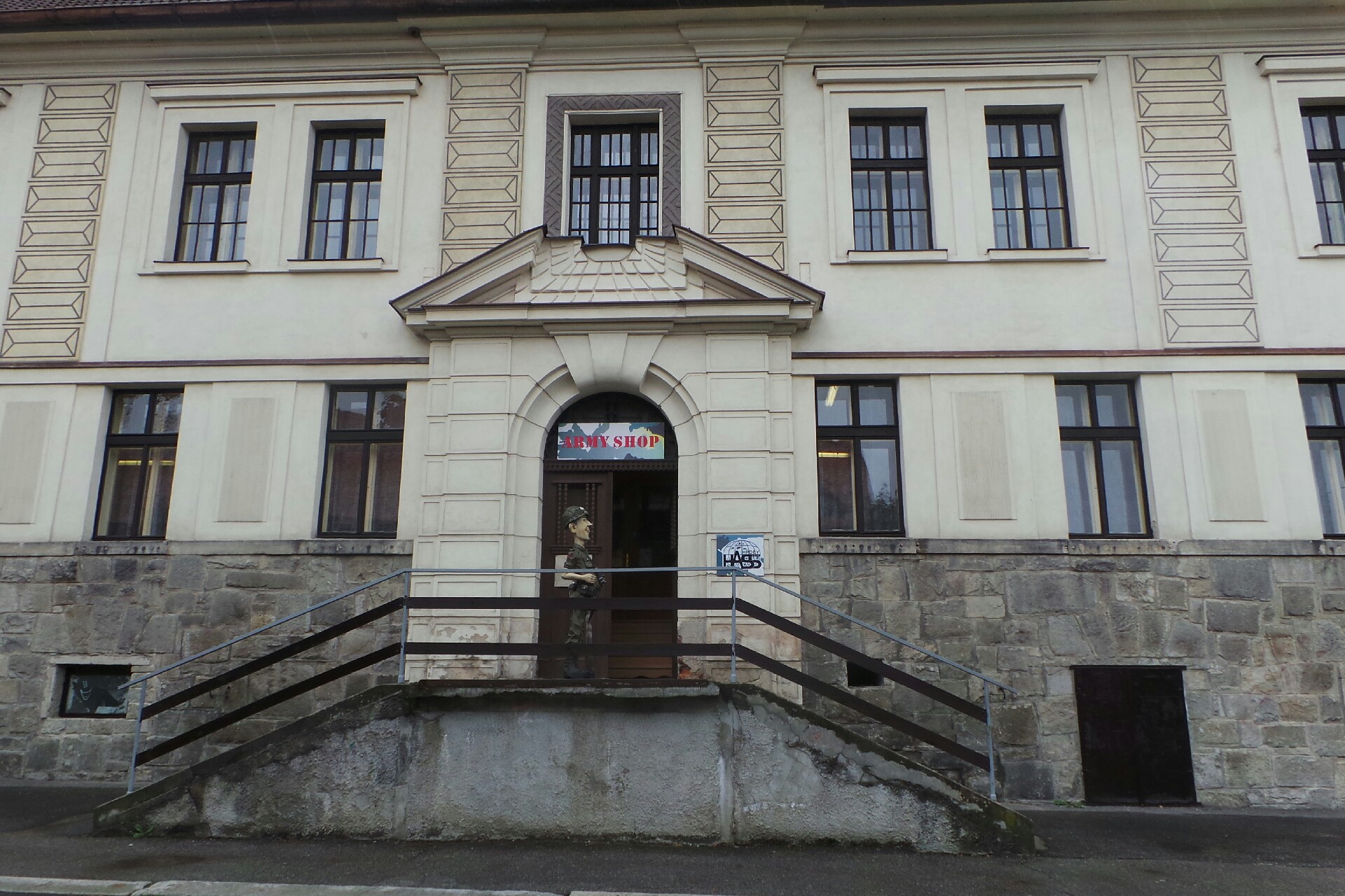 HASS Hroby s.r.o. - Army Shop