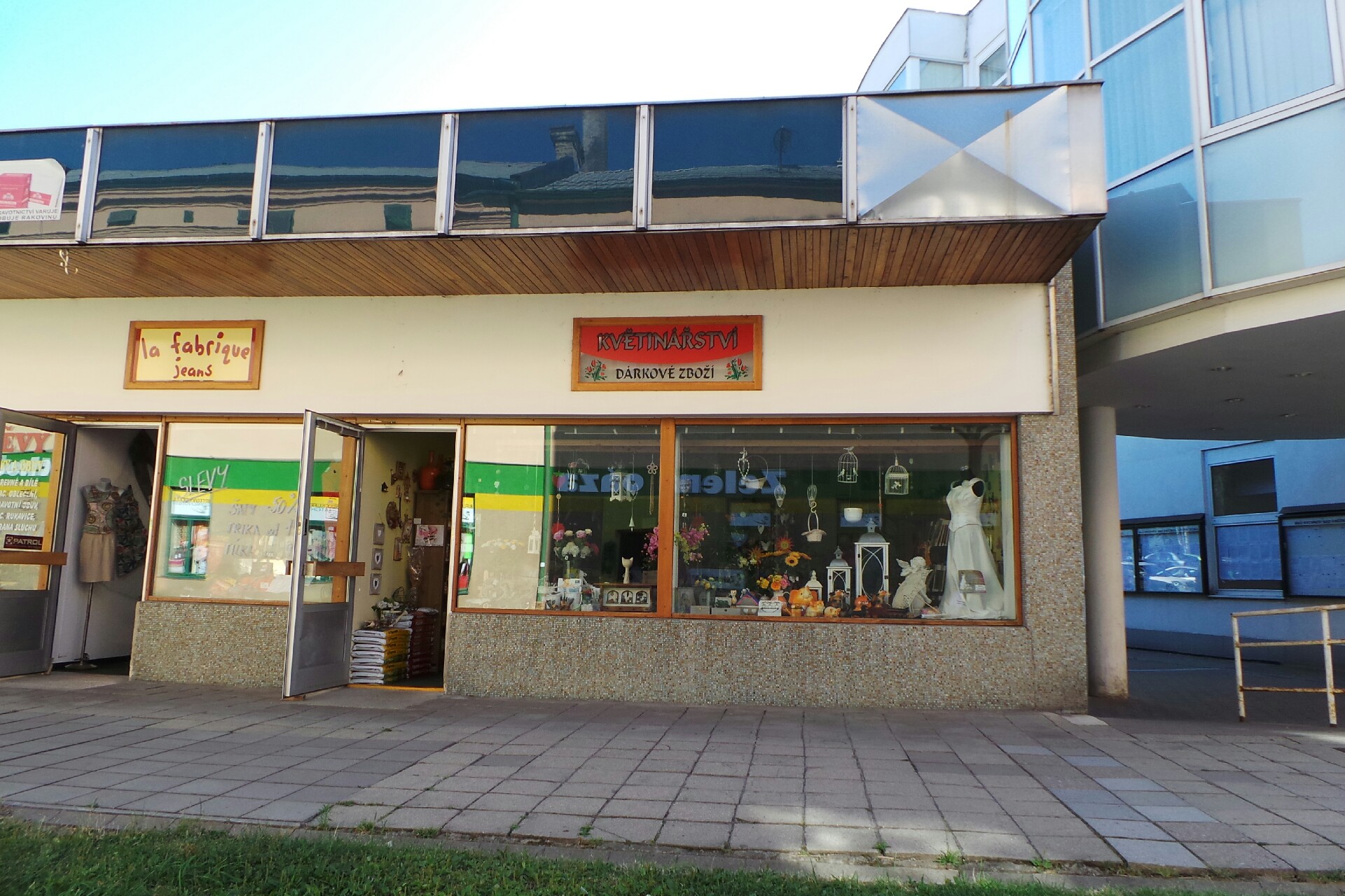 KVĚTINY - DÁRKOVÉ ZBOŽÍ, s.r.o. foto 2