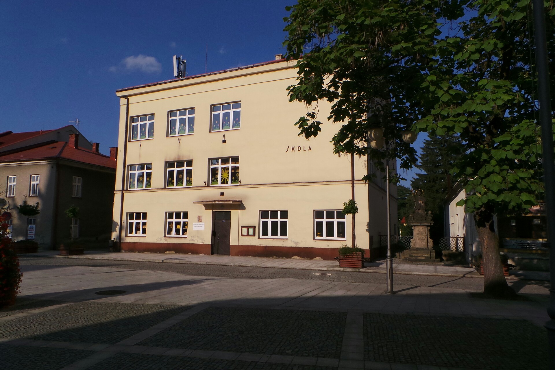 ZŠ Frýdlant nad Ostravicí, Náměstí