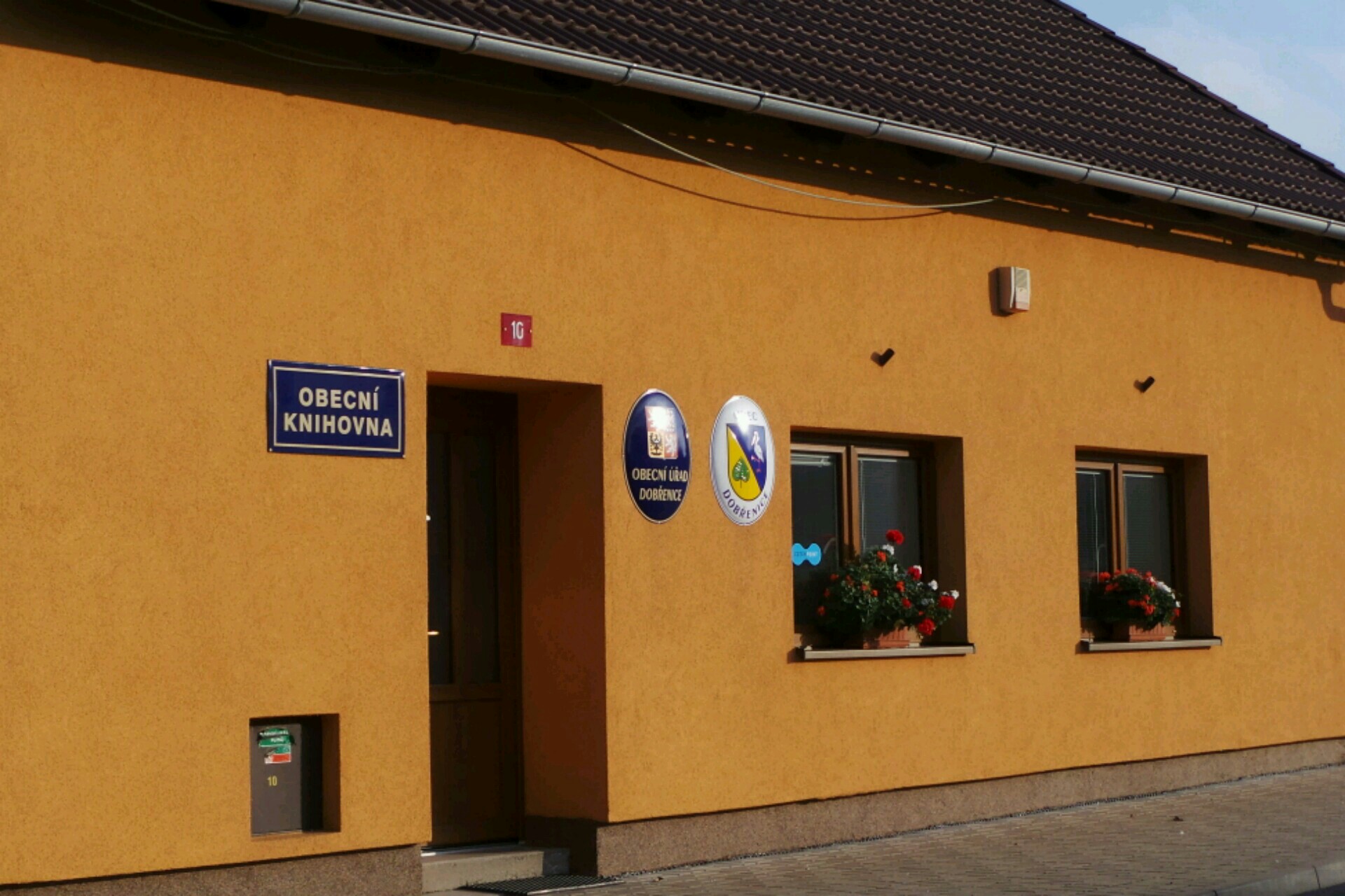 Obecní knihovna Dobřenice