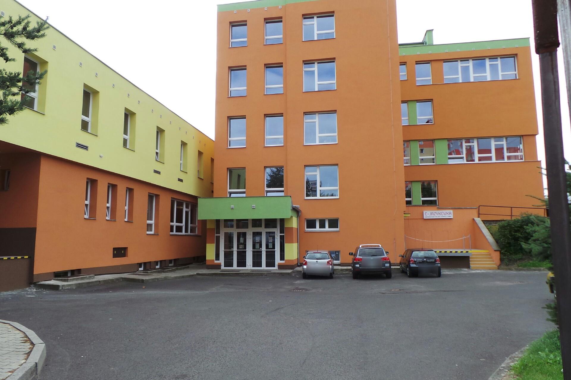 ZŠ Karlovy Vary, Konečná