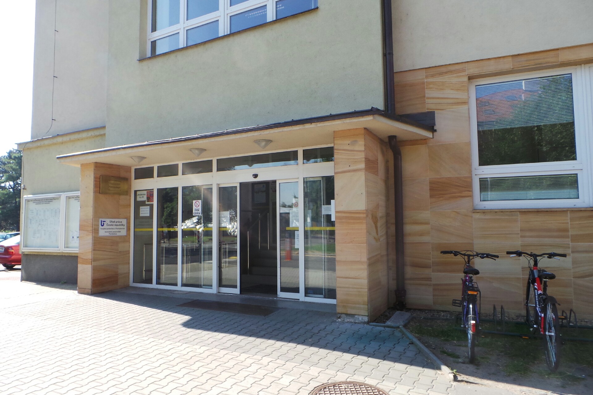 Úřad pro zastupování státu ve věcech majetkových - Odloučené pracoviště Pardubice