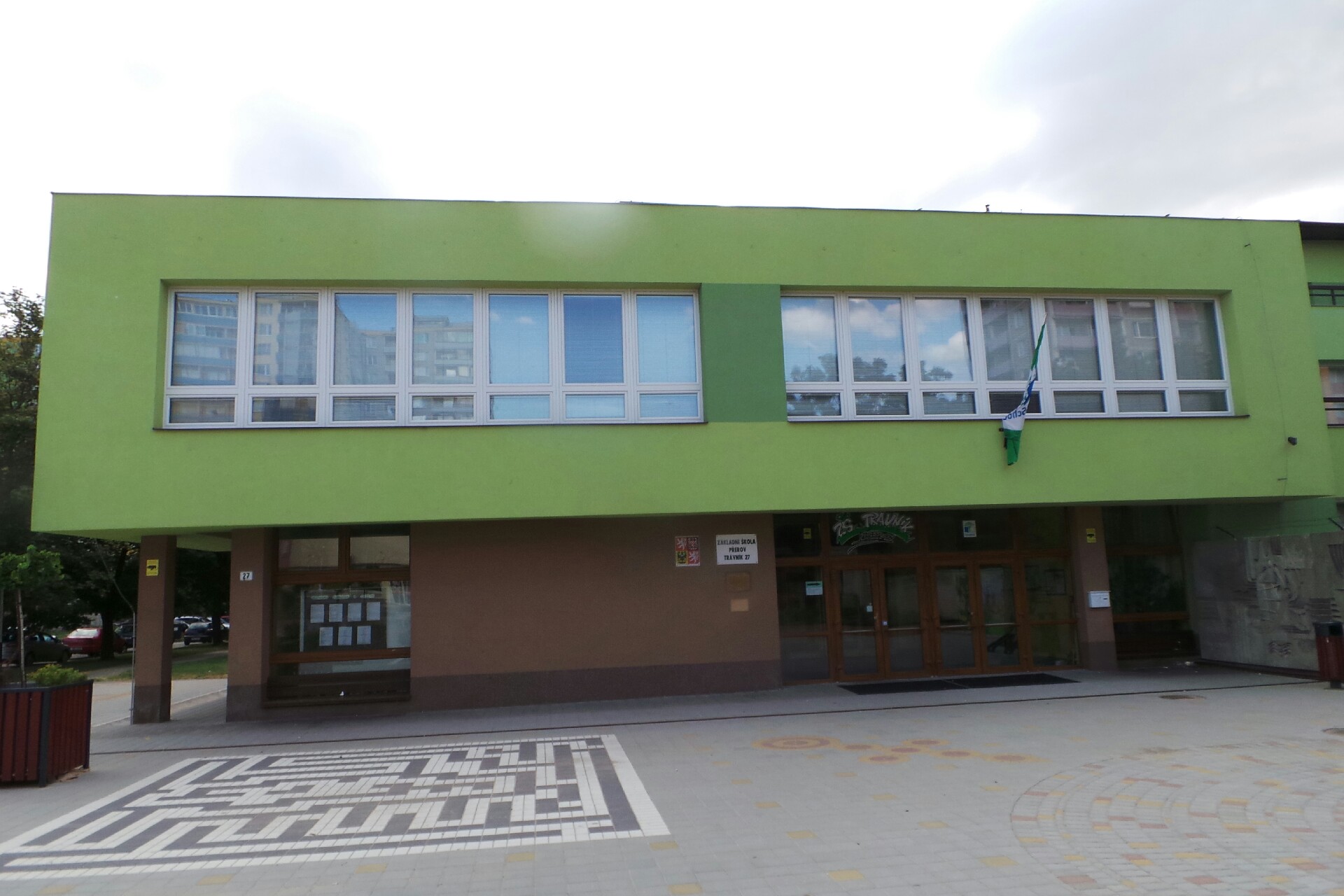 ZŠ Přerov, Trávník