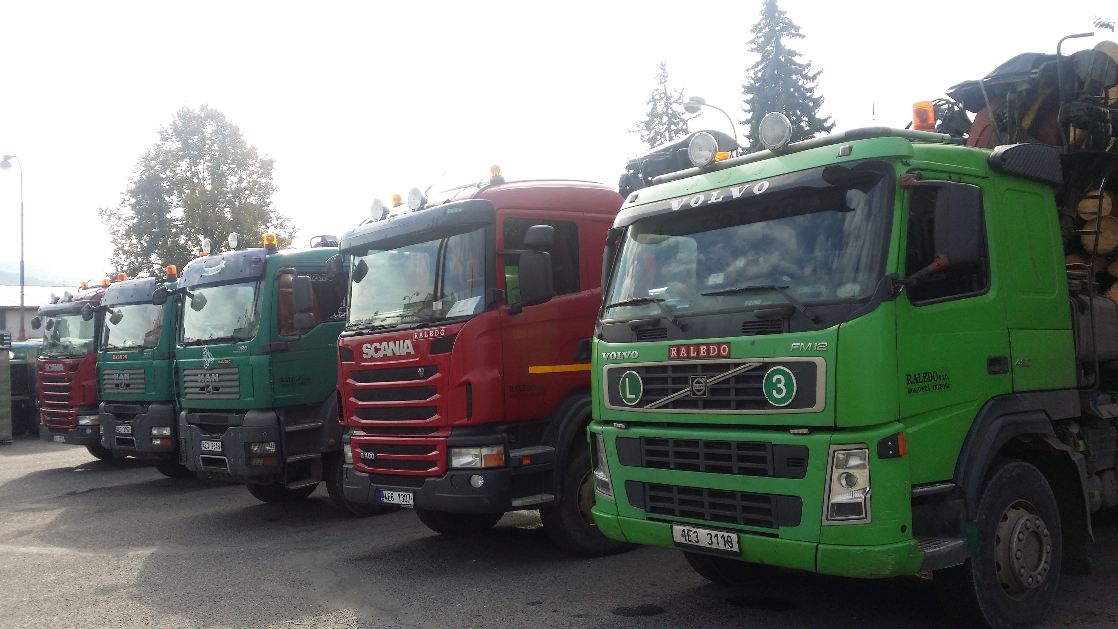 RALEDO - autodoprava, speciální přeprava dřeva foto 4