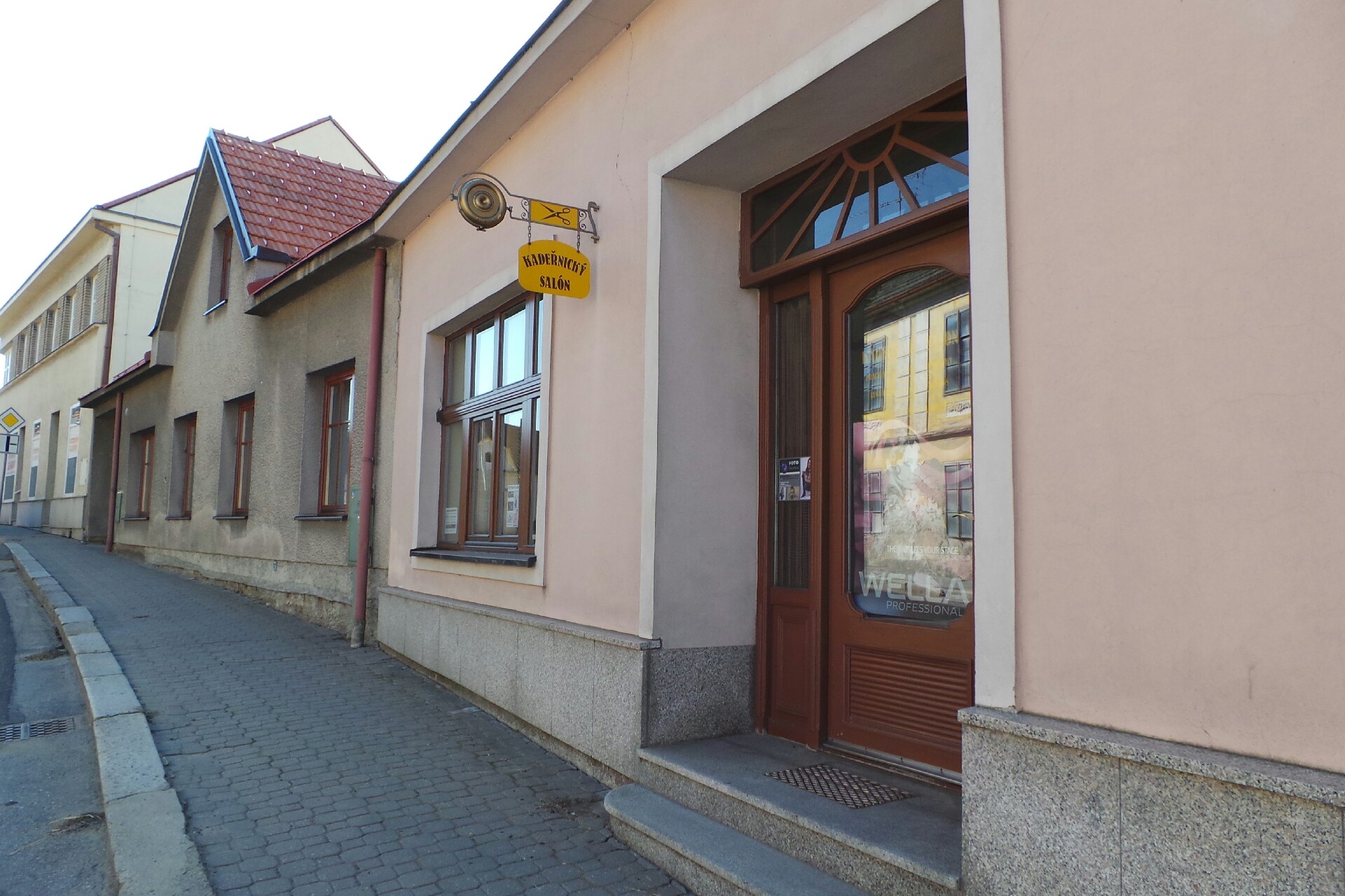 Kadeřnický a kosmetický salon mango