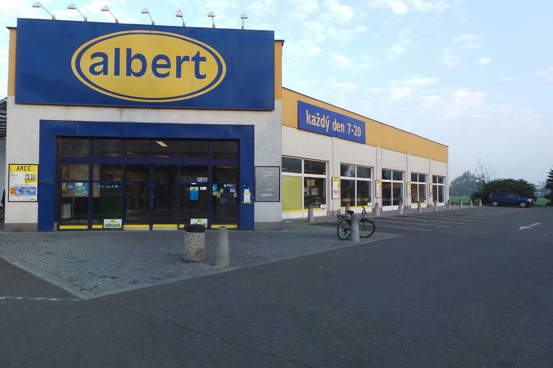 Albert Supermarket