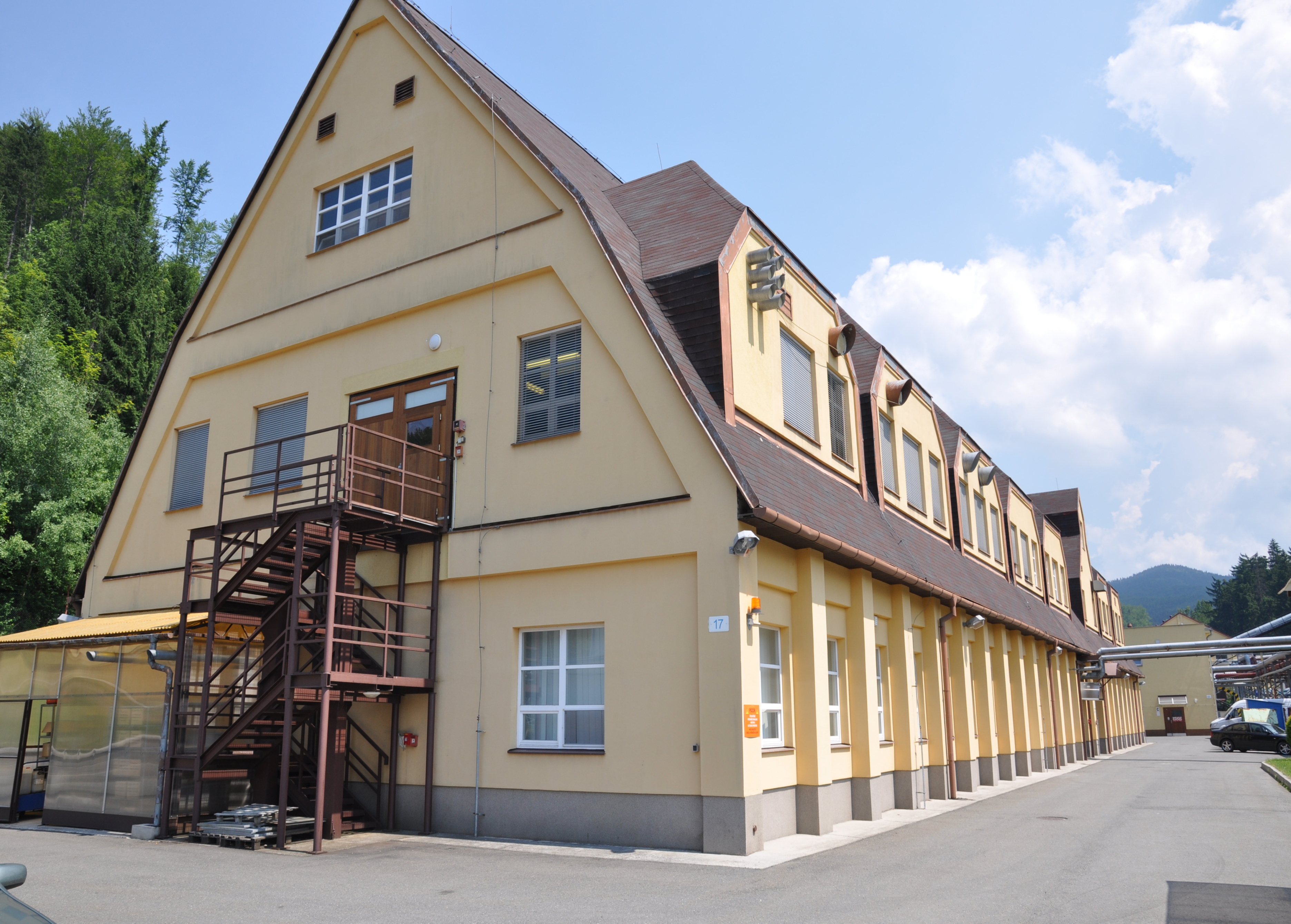 Kayaku Safety Systems Europe a.s., Lokace 1