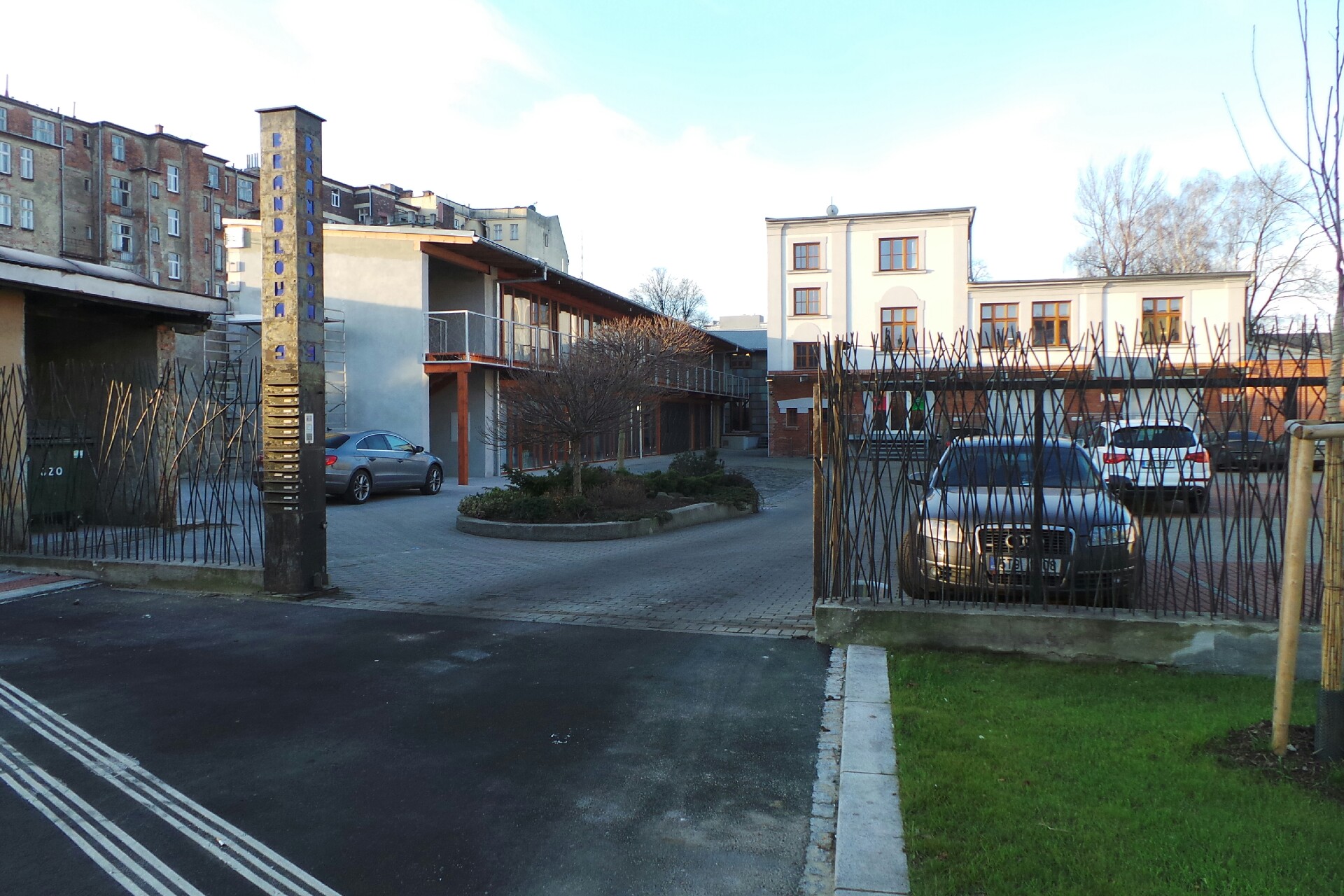 NH Finance, s.r.o. - večírky a výstavy