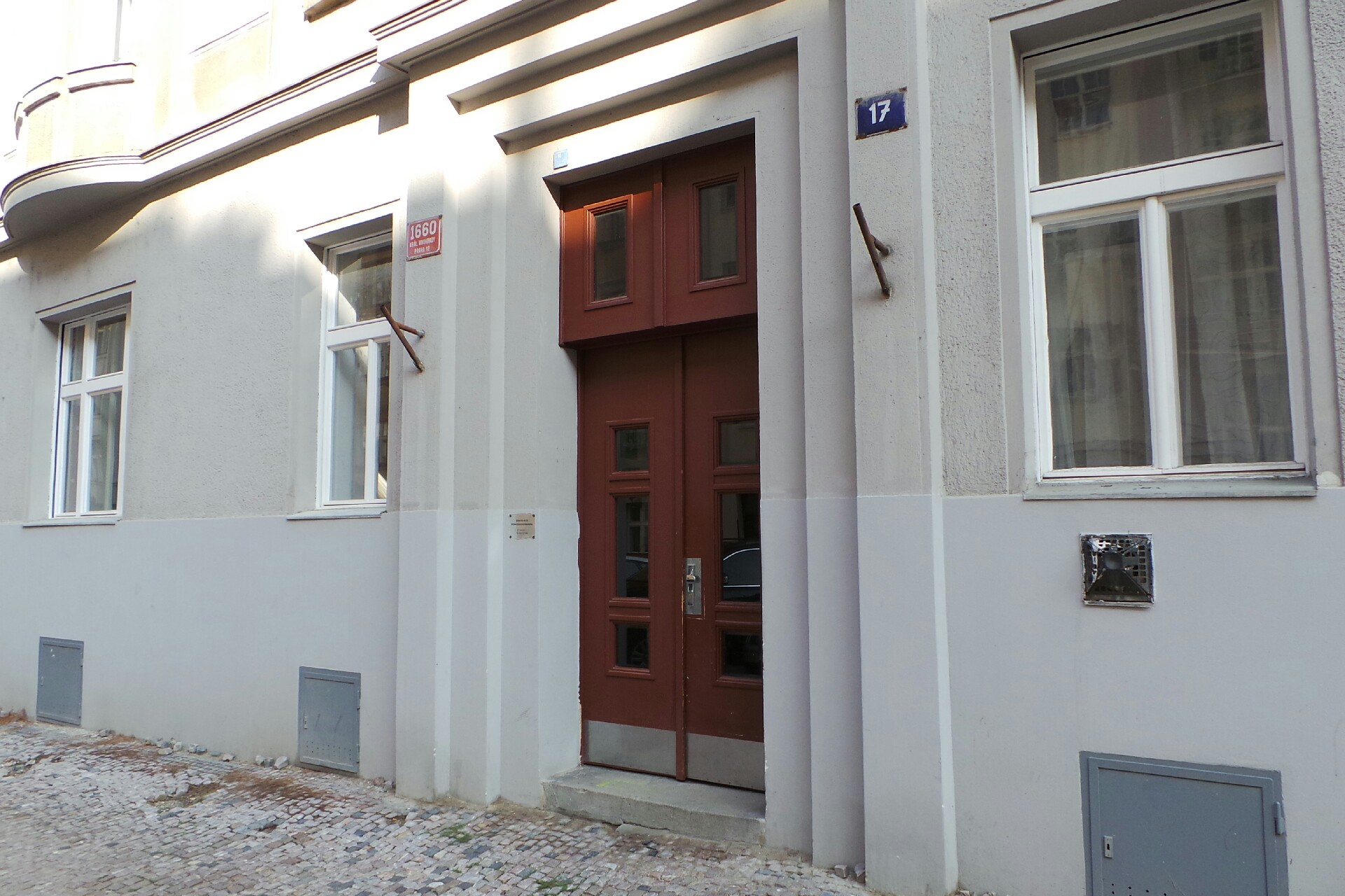 Mgr. Naděžda Zikmundová