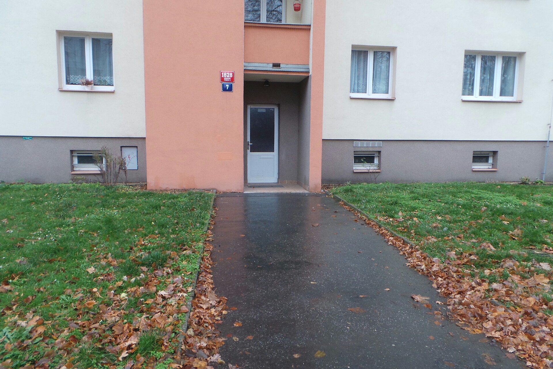 A-V PLUS KOVOSLUŽBA