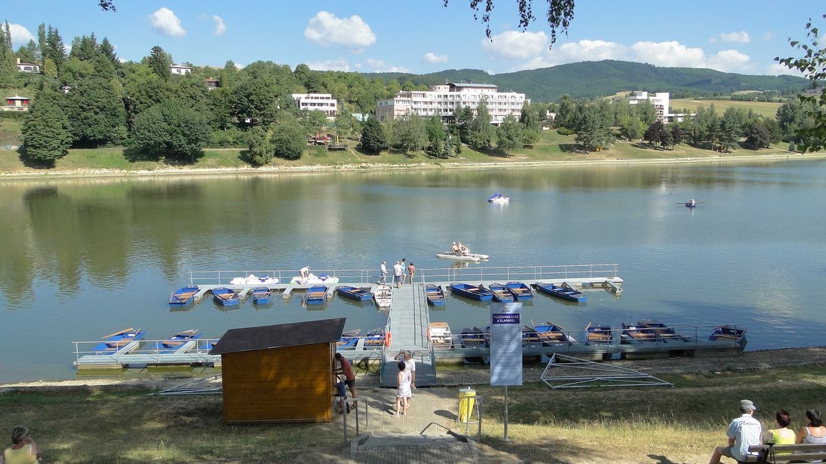 Půjčovna lodiček a šlapadel v. n. Luhačovice