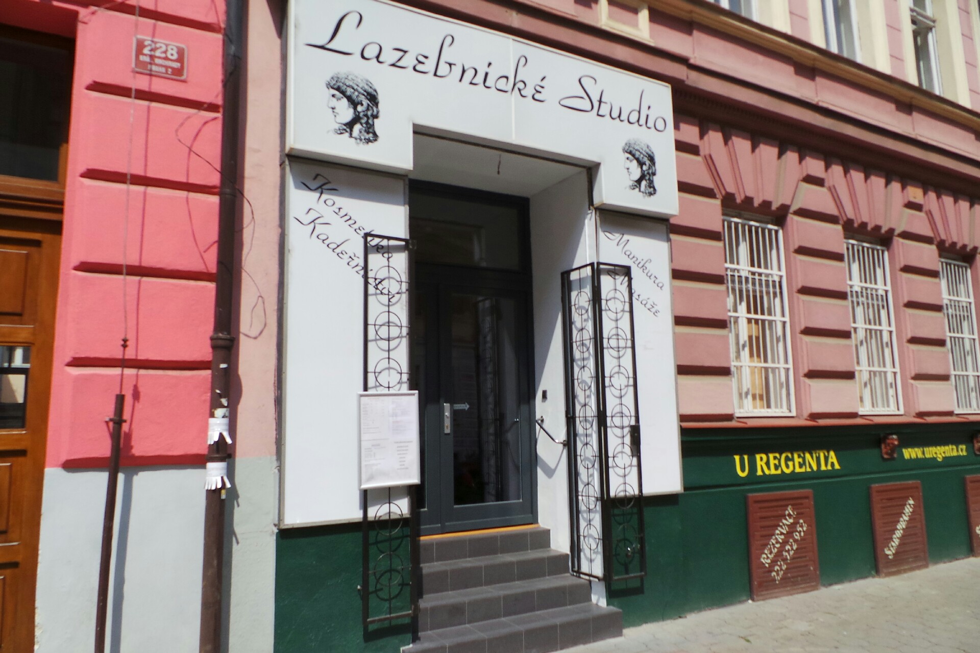 Lazebnické studio - Pavel Trojánek