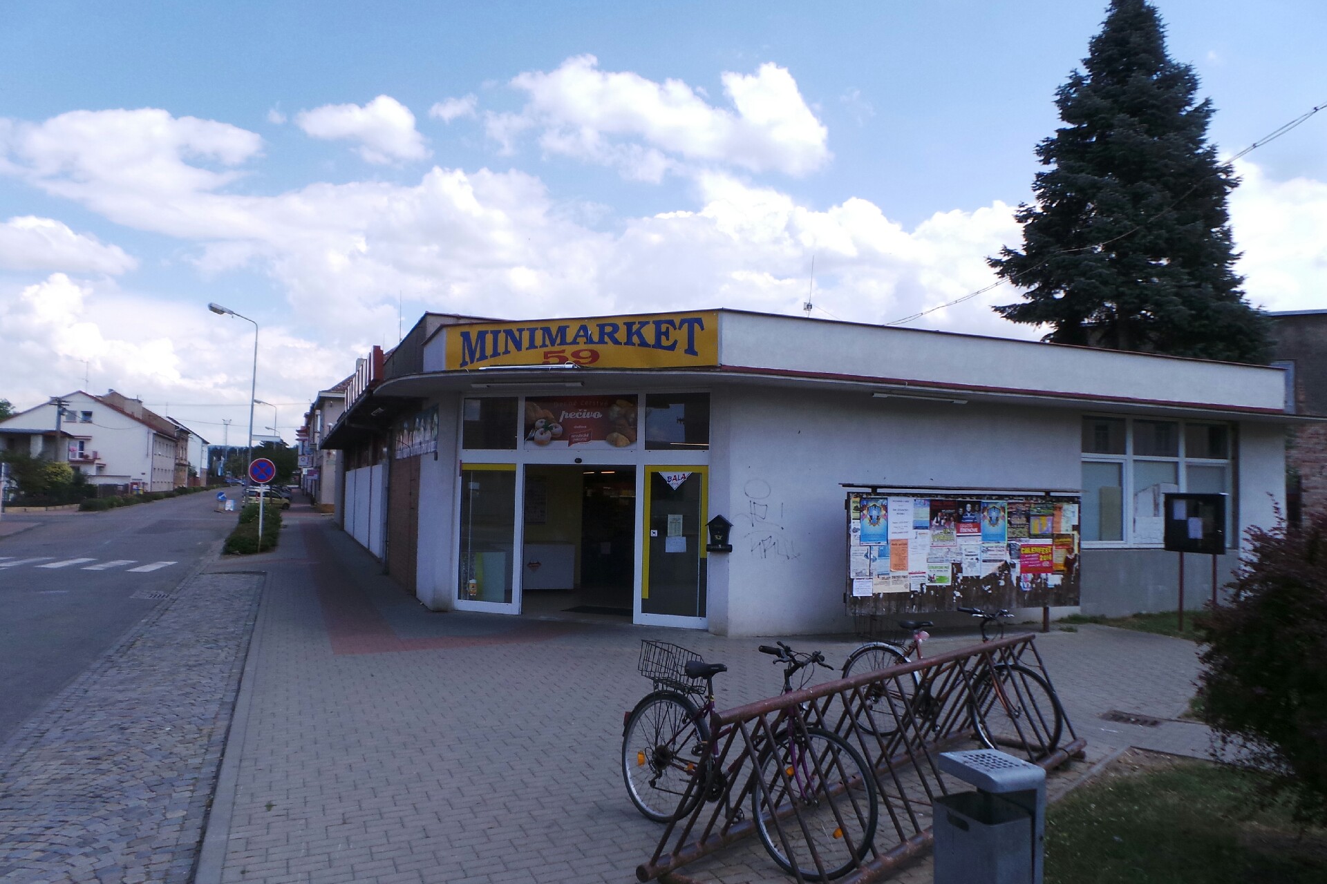 BALA potraviny - Na Růžku foto 1