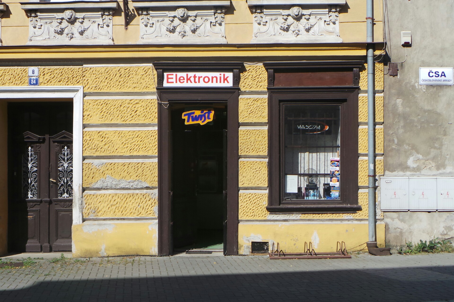 Pavel Stiebner - A-M - Elektronik foto 1