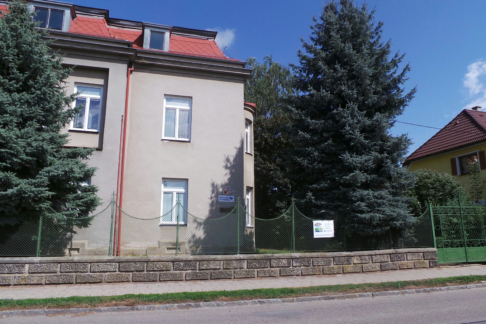 Dům dětí a mládeže, Smiřice