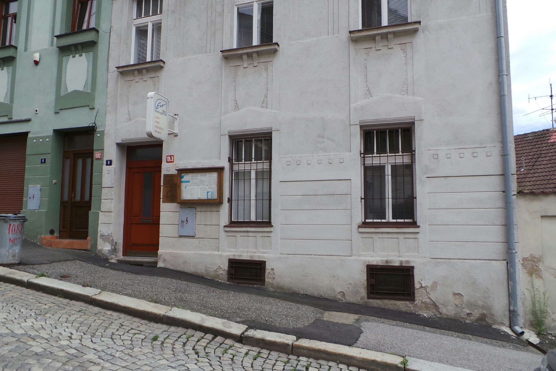 ECO-ECONOMIC & COMMERCIAL OFFICE, s.r.o.