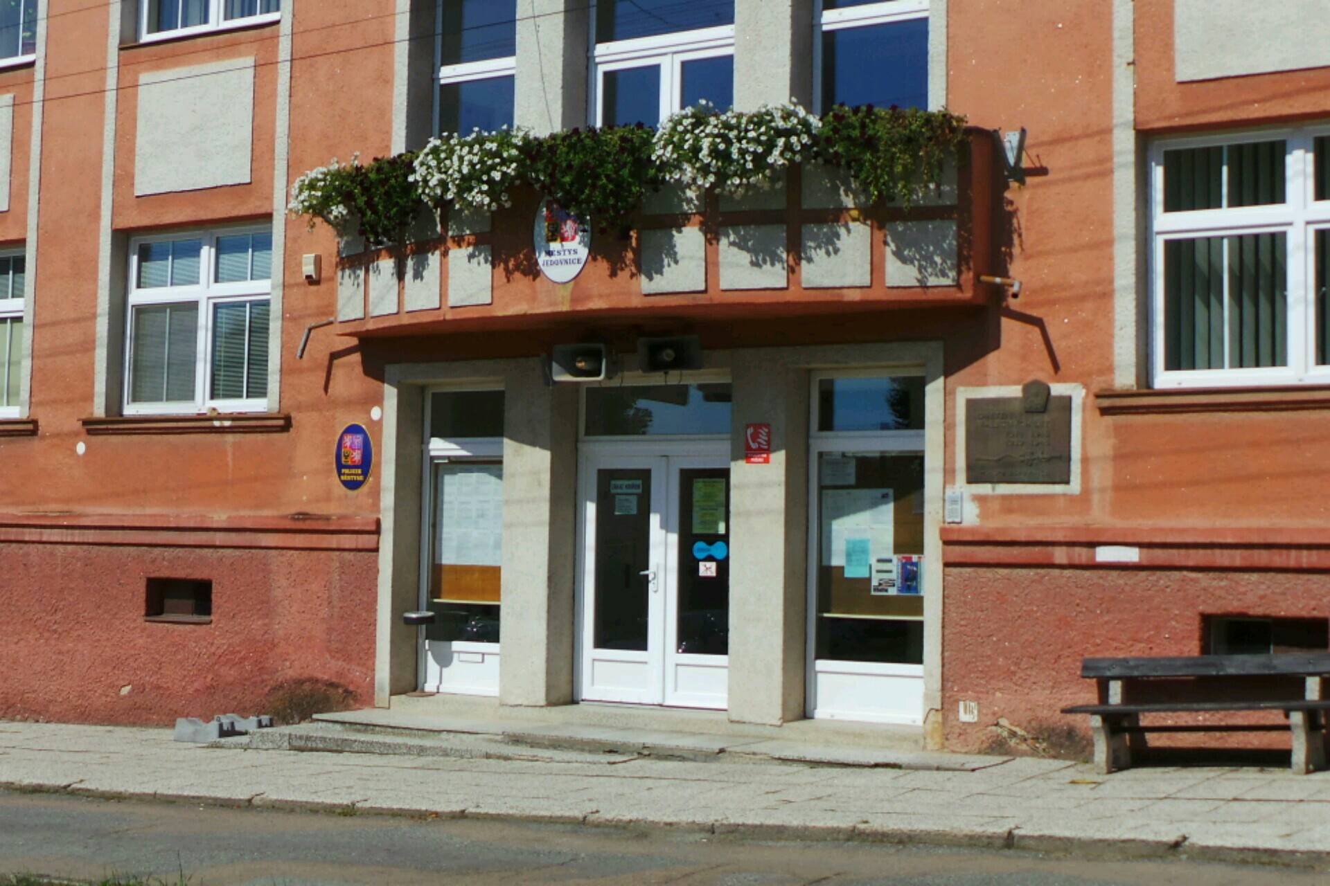 VESELEC, bytové družstvo