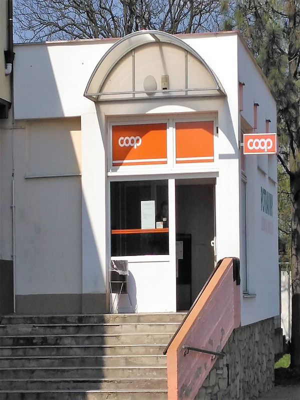 COOP - Jednota, spotřební družstvo v Mikulově foto 3