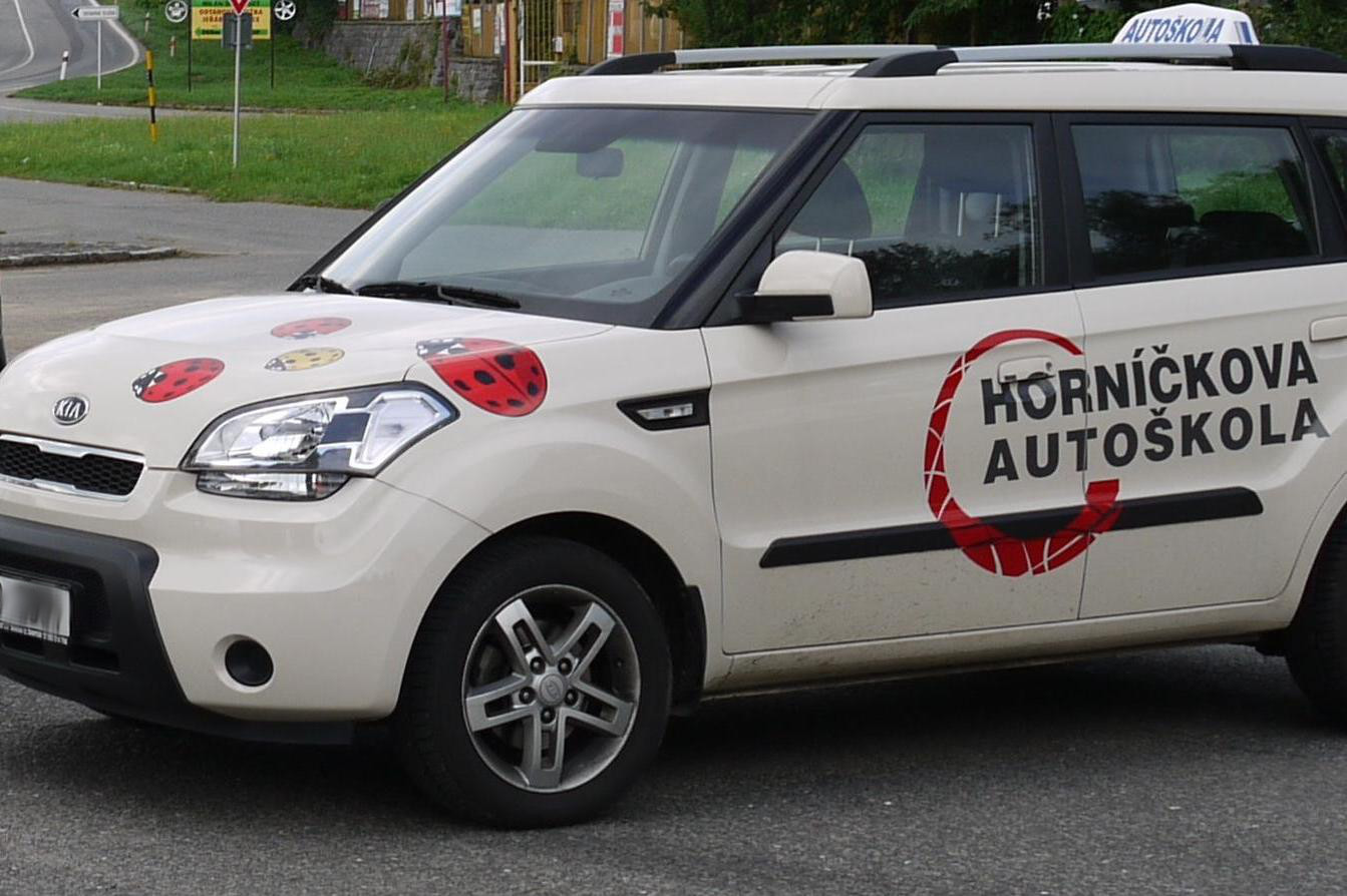 HORNÍČKOVA AUTOŠKOLA