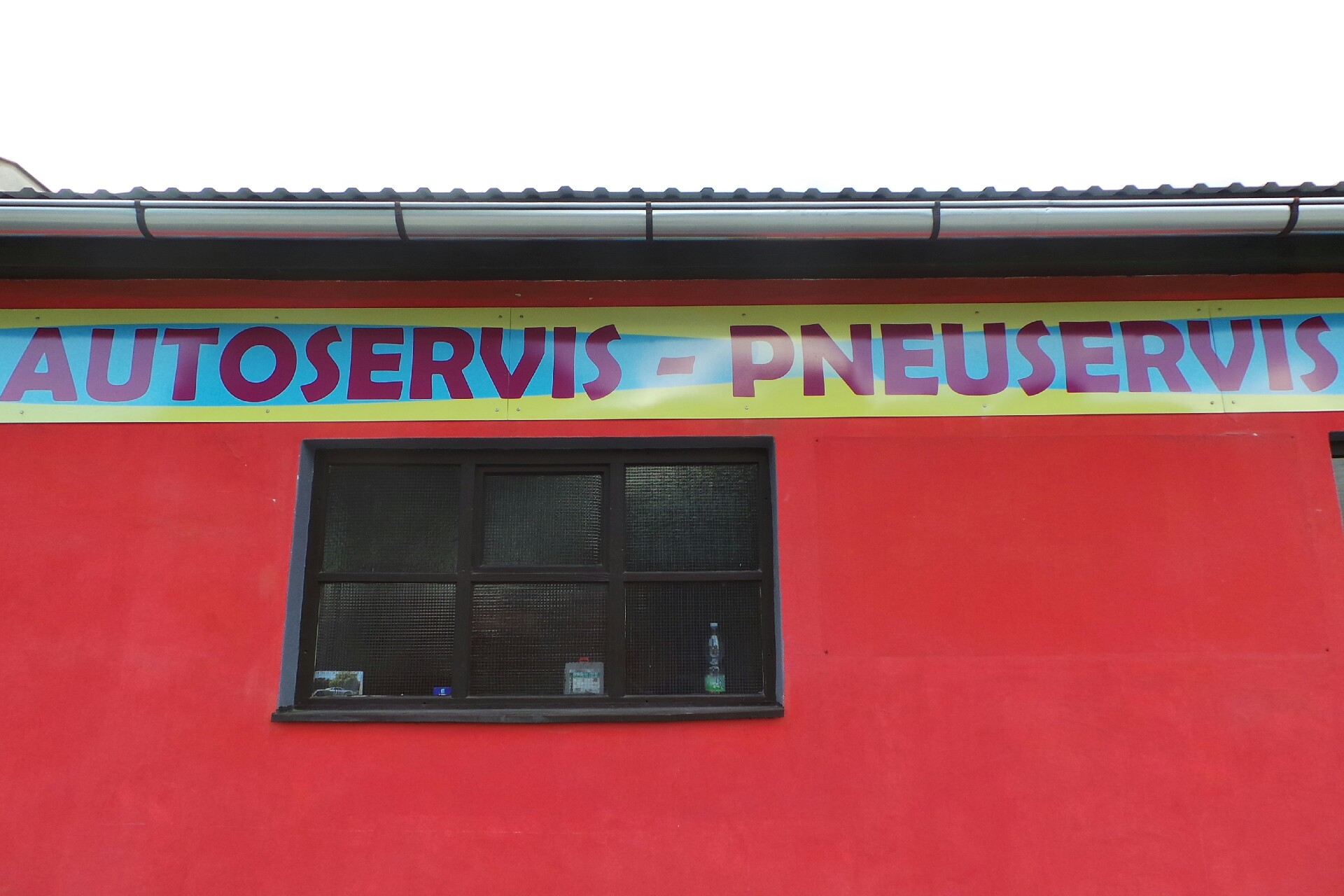 Autoservis - pneuservis Luboš Hubáček foto 2