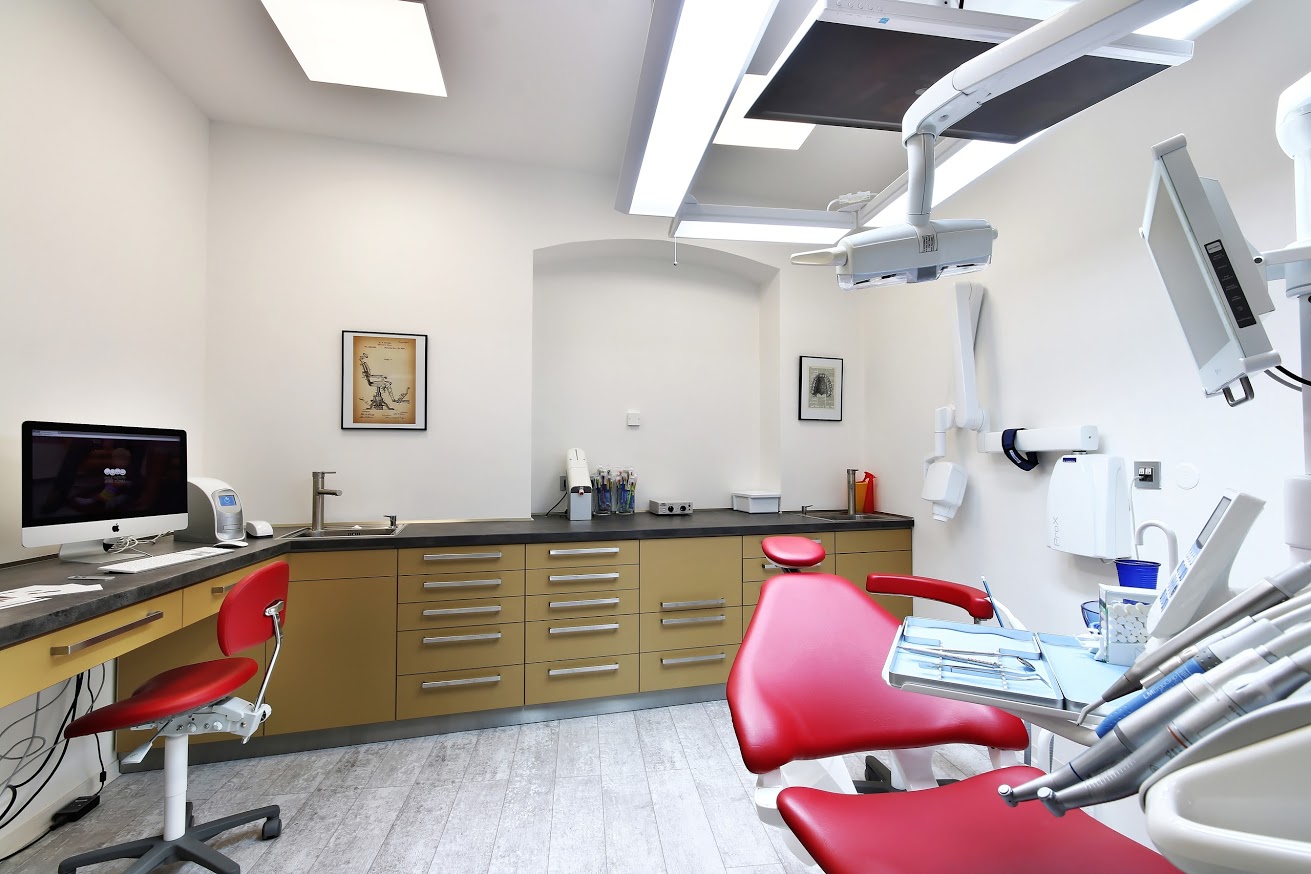 Zubní klinika Smile Factory foto 4