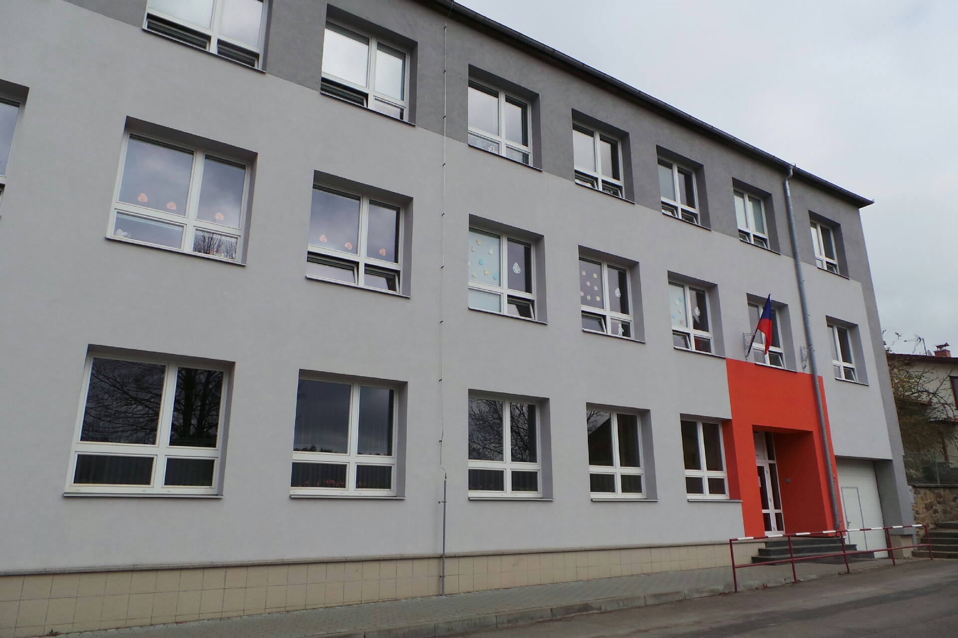 ZŠ Sezimovo Ústí, Švehlova