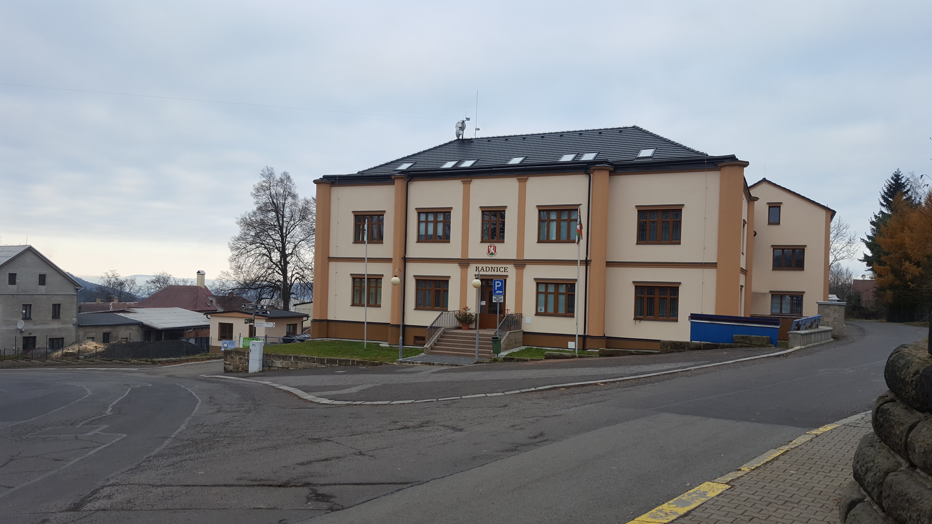 Městský úřad Kamenický Šenov