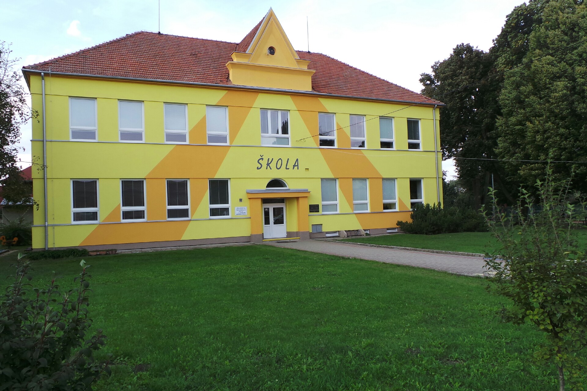 Základní škola Zdeny Kaprálové a Mateřská škola Vrbátky