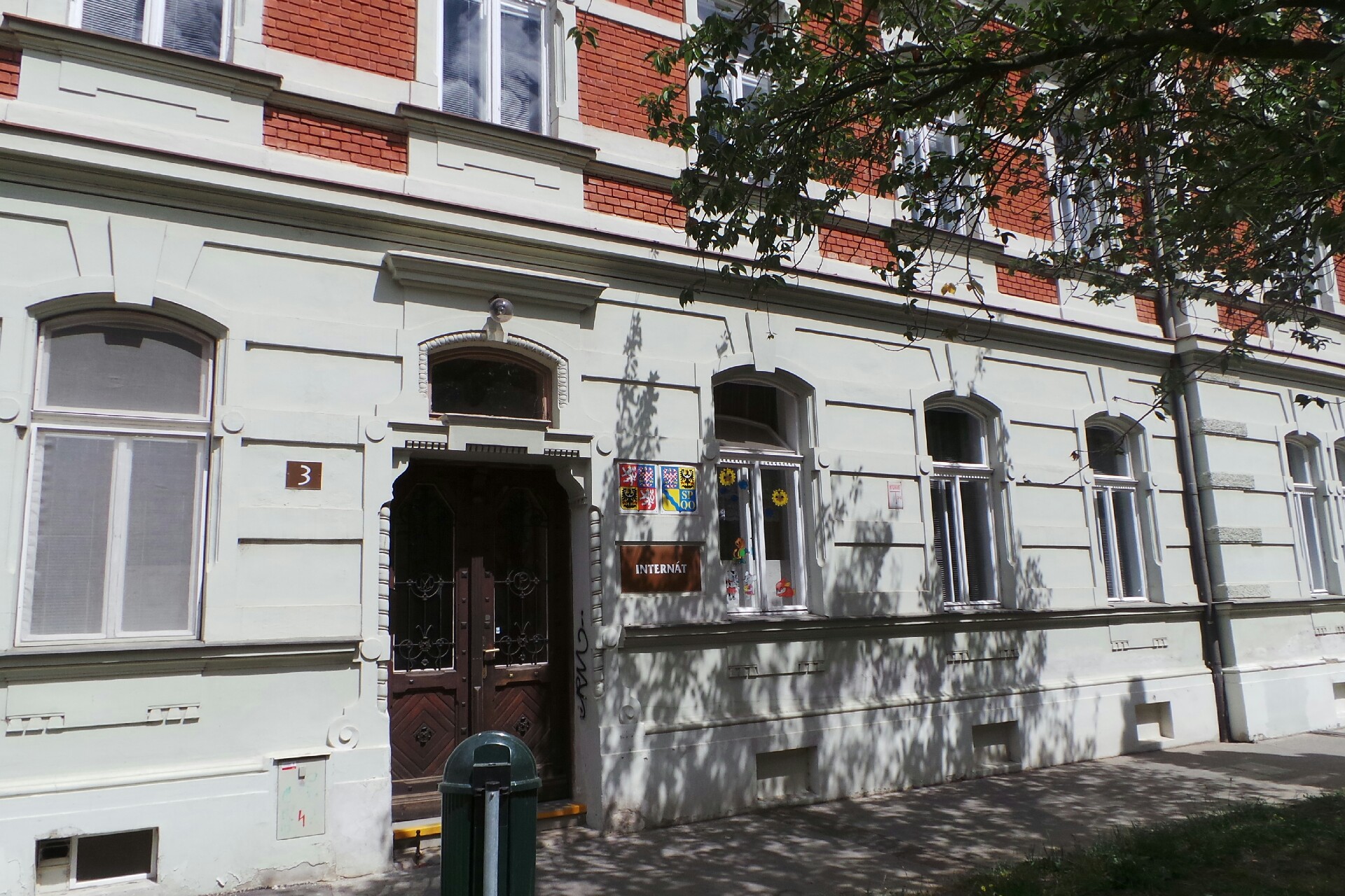 Střední škola, ZŠ a MŠ Prostějov, Komenského 10 - Internát