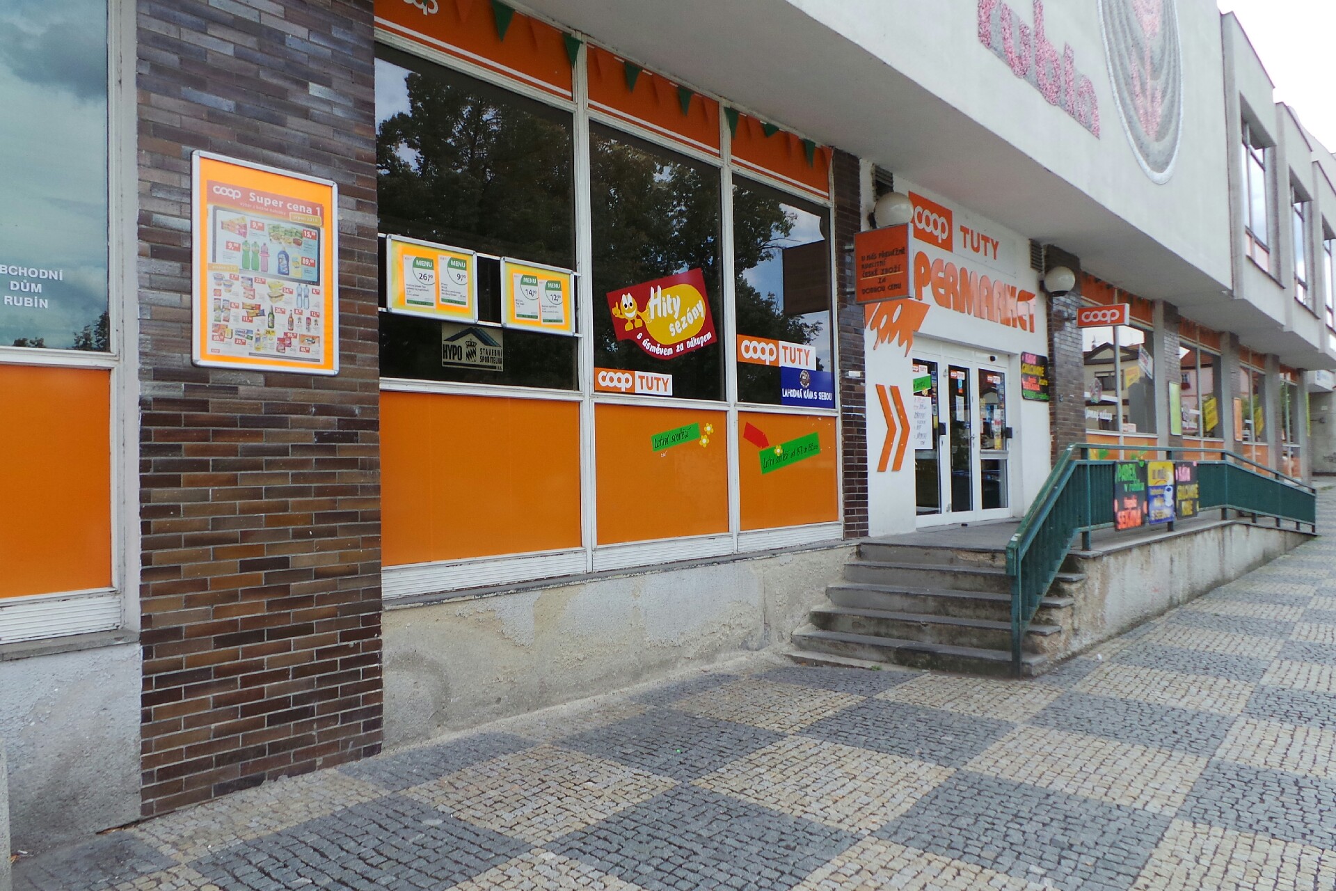 JEDNOTA, spotřební družstvo v Podbořanech - COOP foto 2