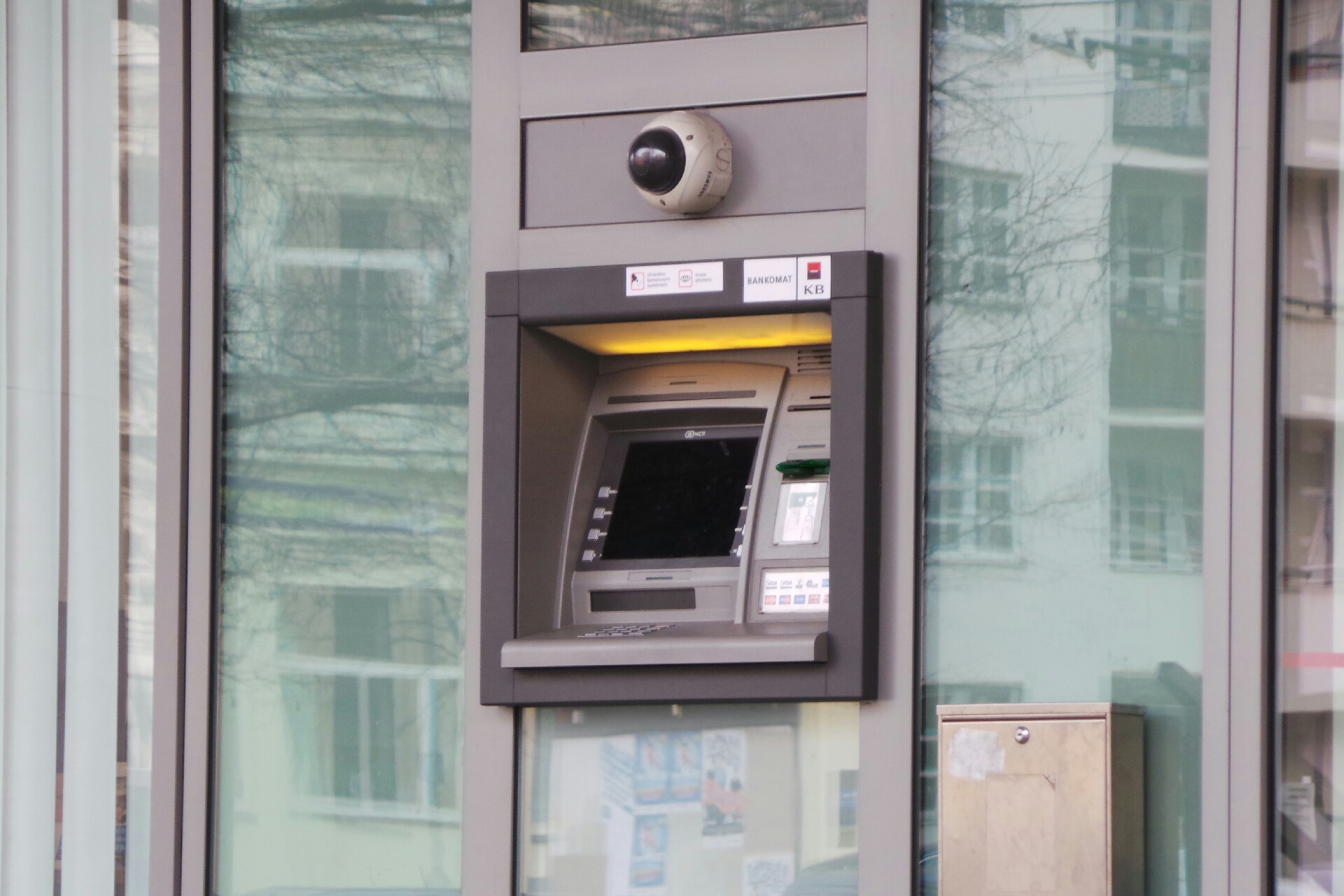 Bankomat Komerční banky foto 2