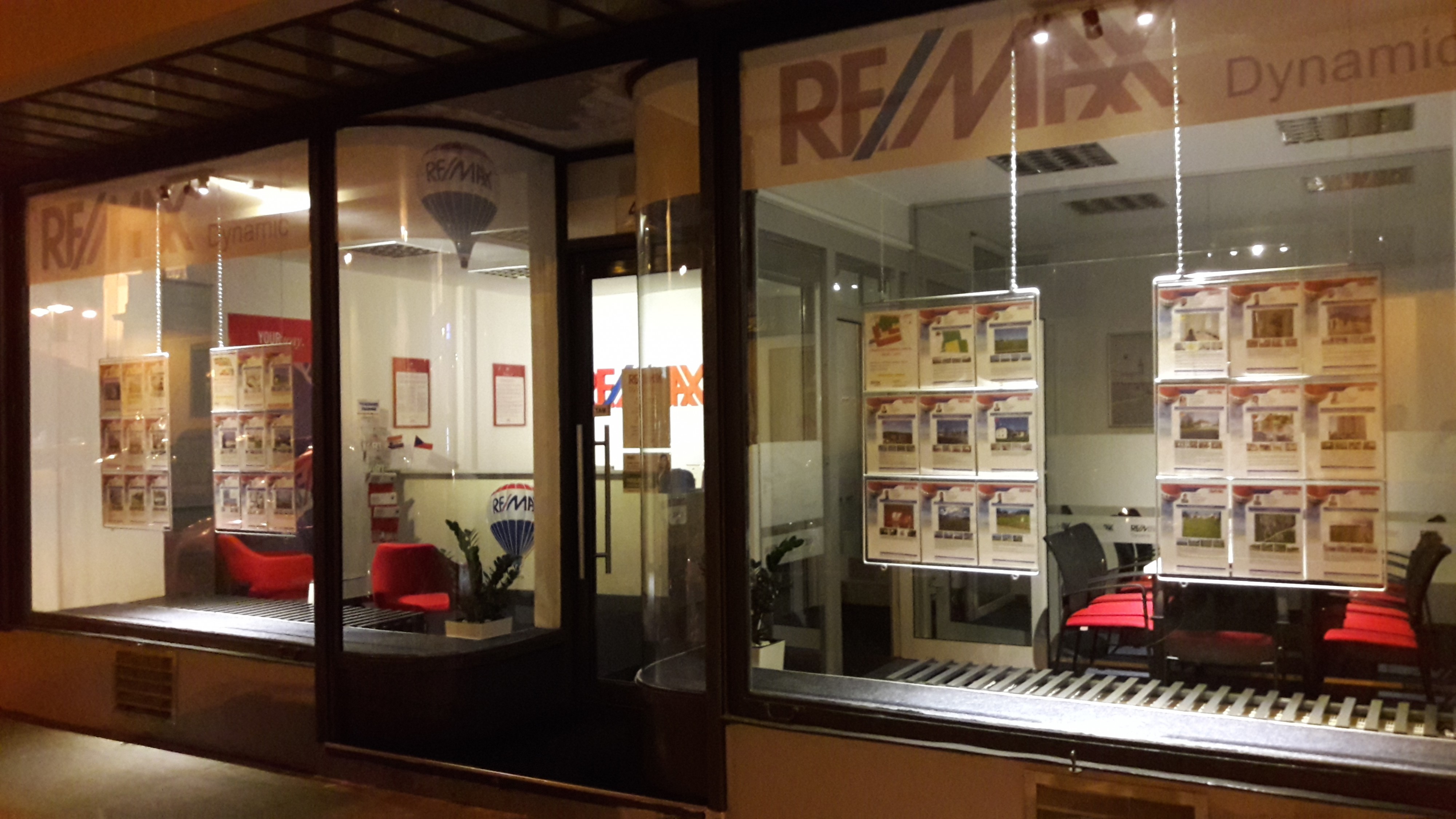 RE/MAX Dynamic foto 4