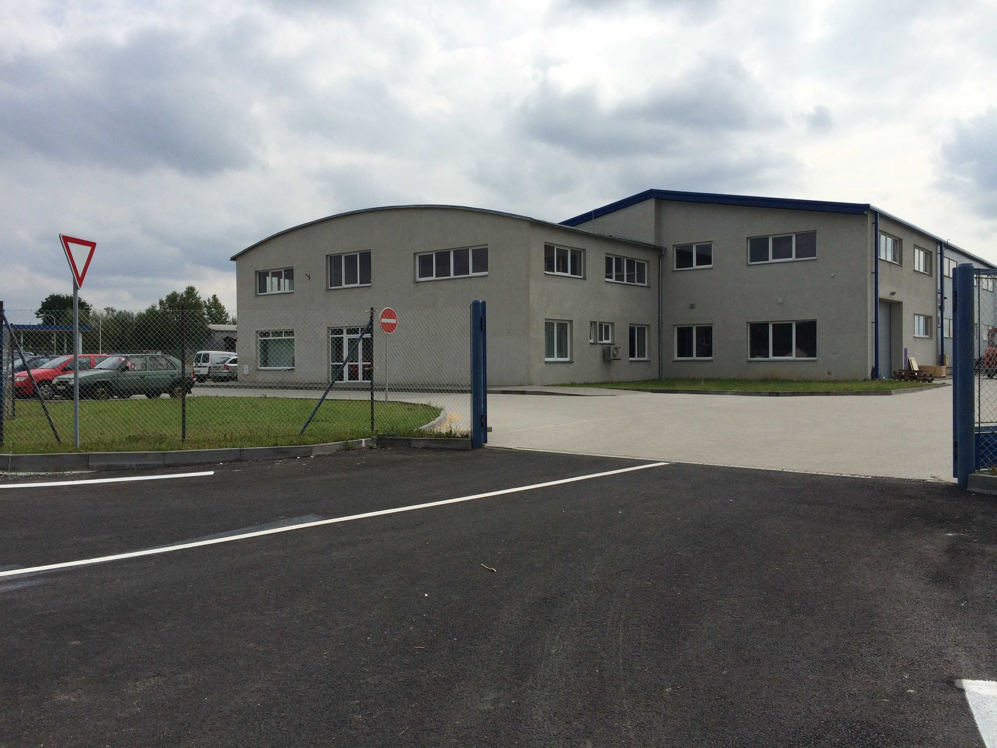 NEREZOVÉ MATERIÁLY, s.r.o.