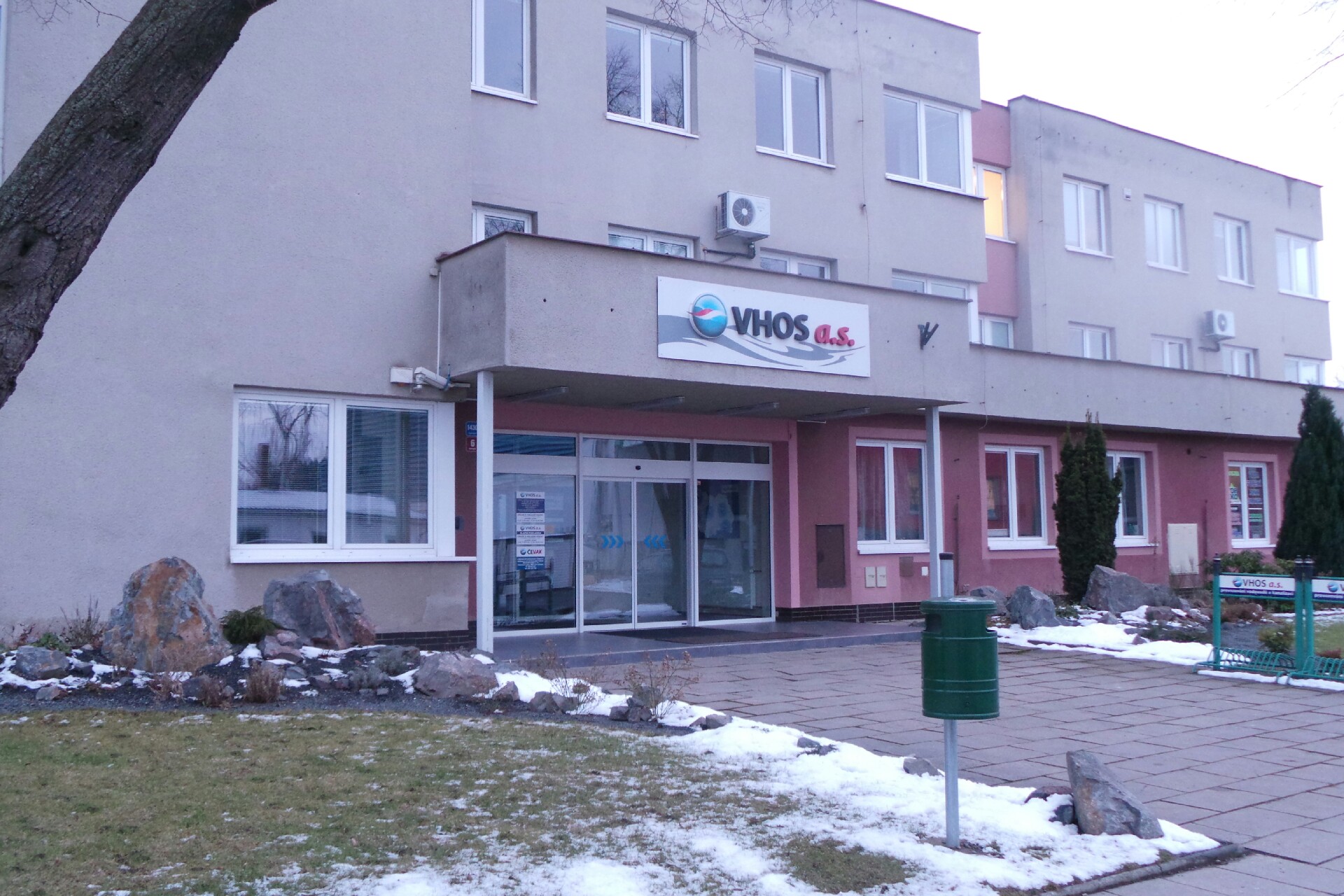 VHOS, a.s.