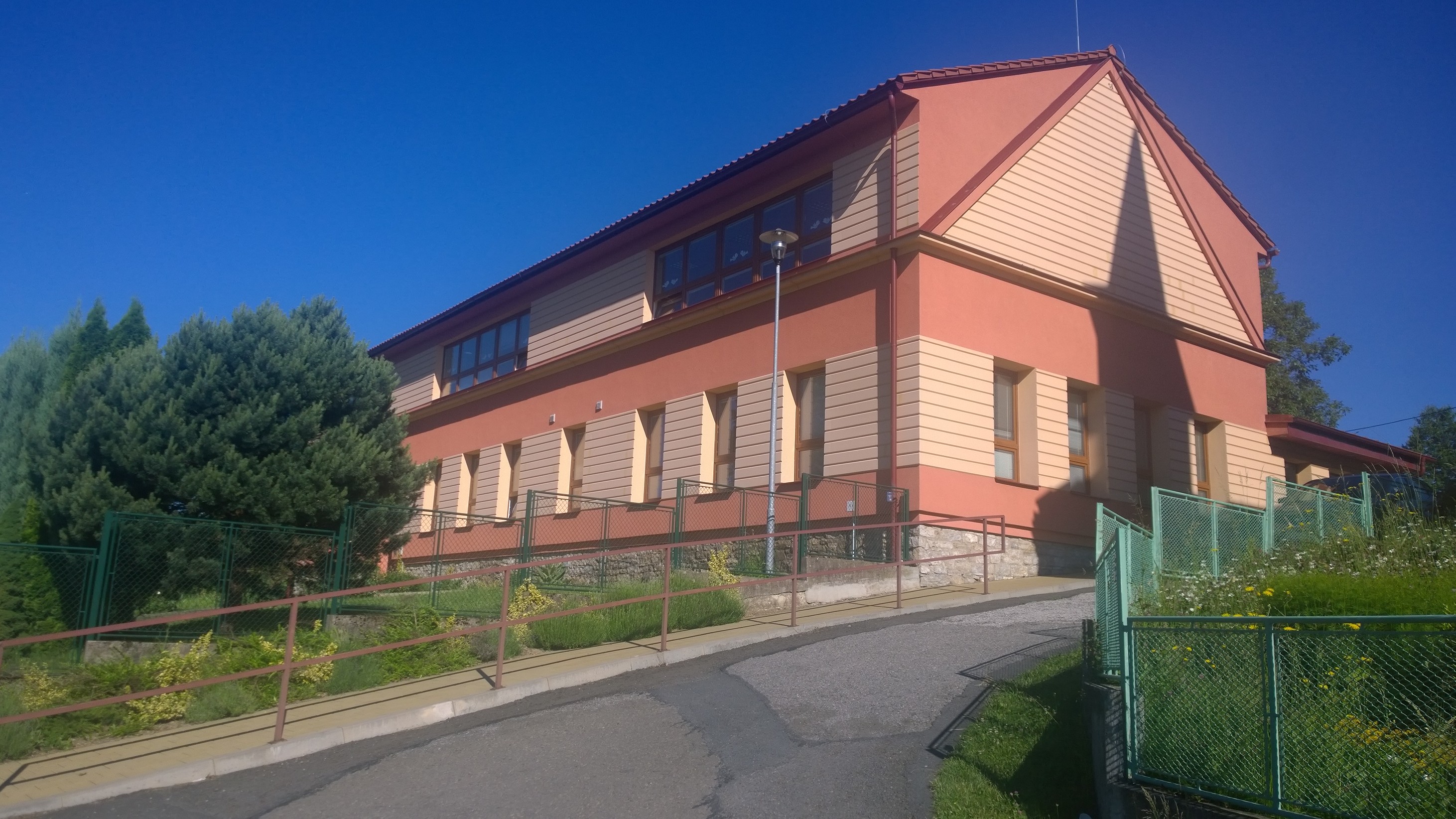 ZŠ Kopřivnice - Mniší foto 2