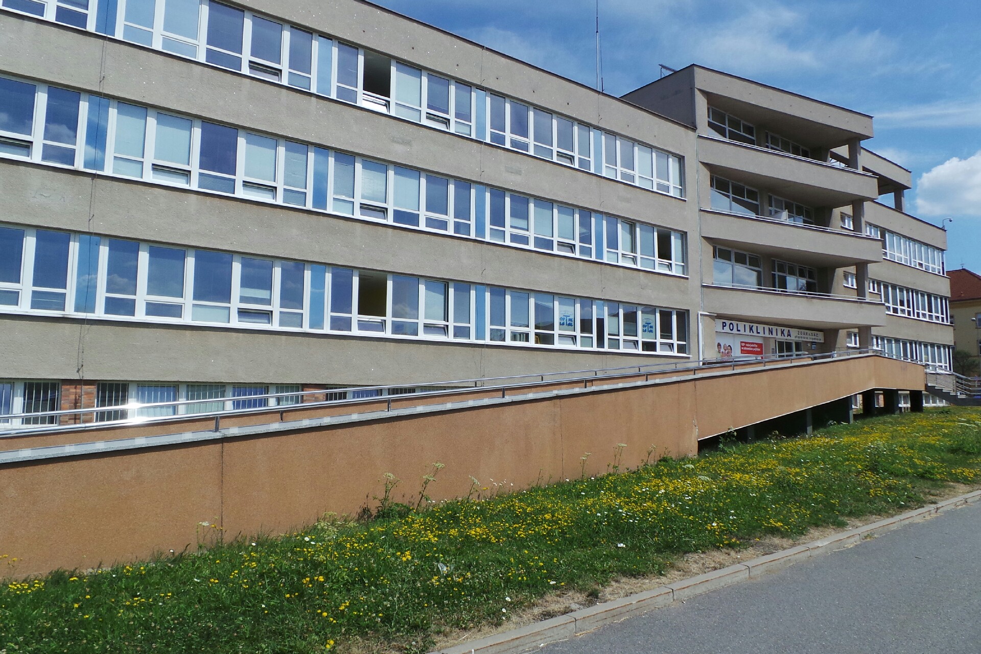 Poliklinika Žďár nad Sázavou foto 1