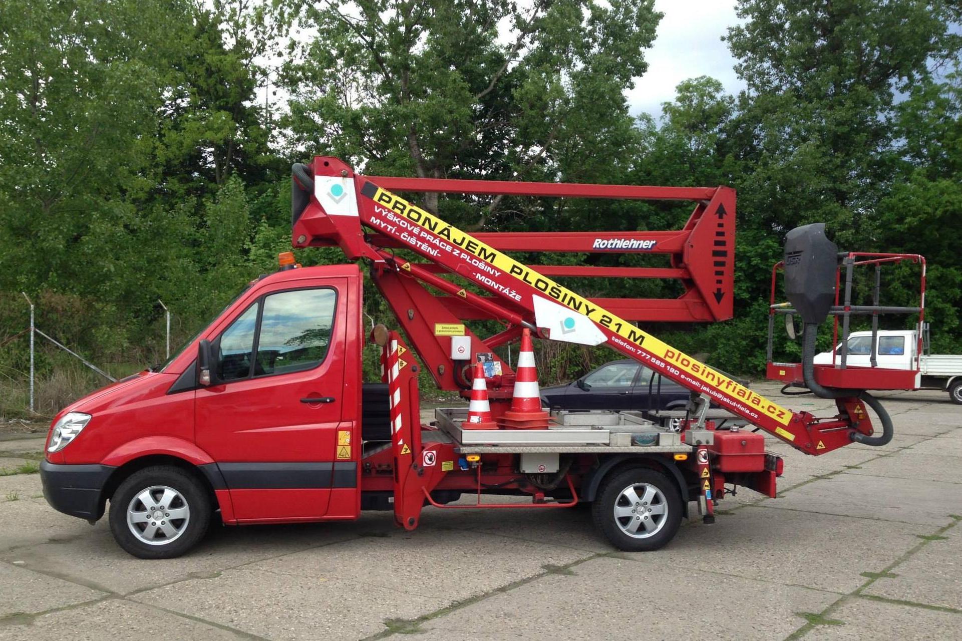 Jakub Fiala - Pronájem montážních zdvihacích plošin