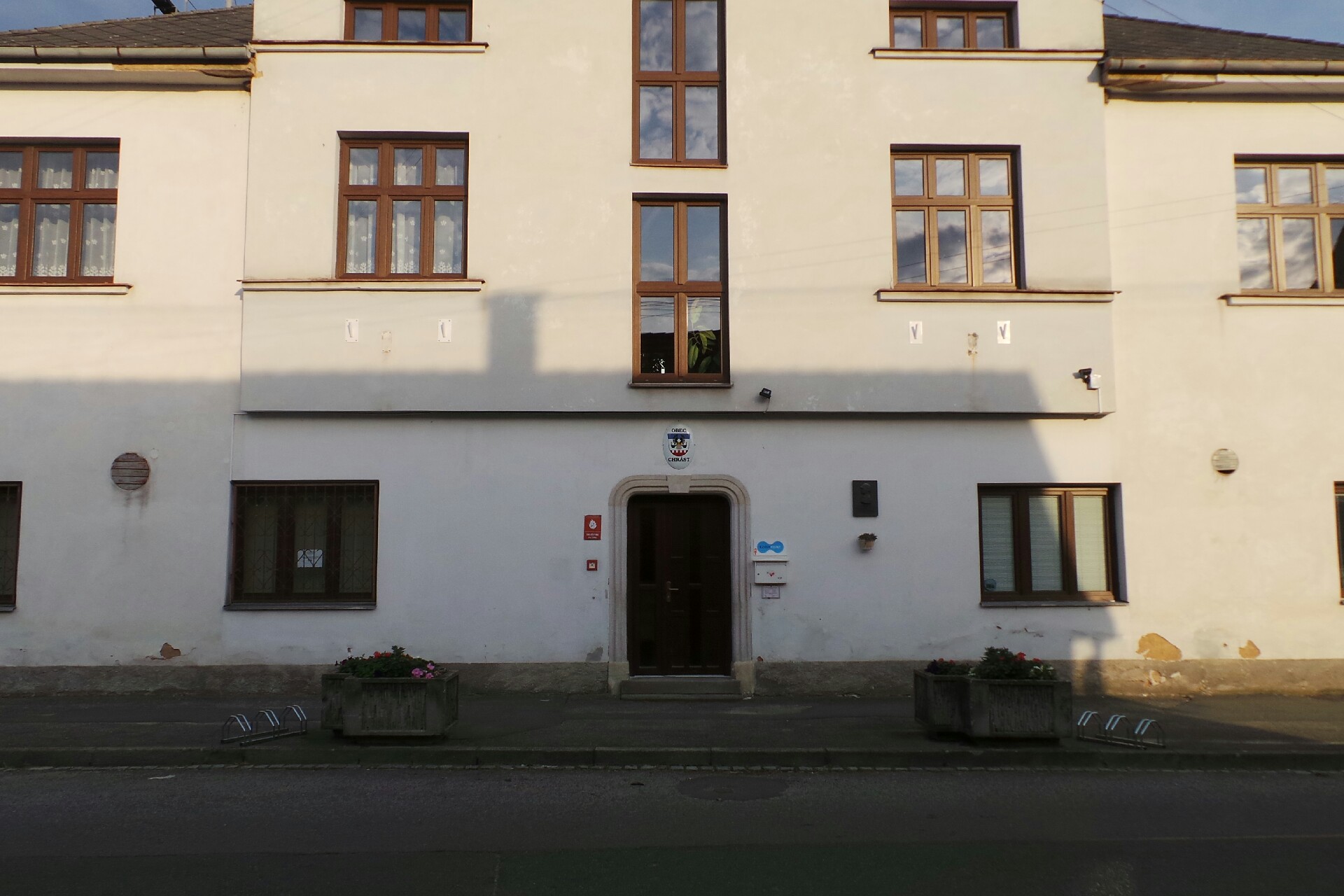 Chrást - obecní úřad