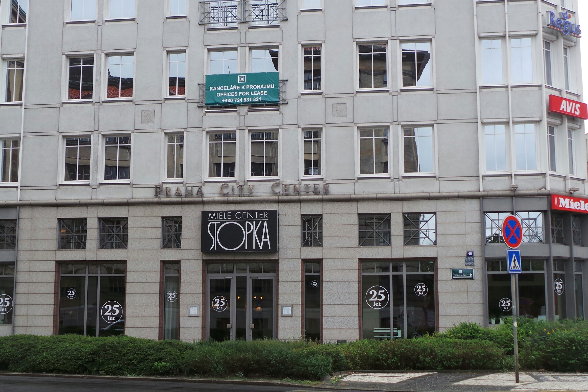 Šalamoun Lenka, JUDr., Ph.D., advokátka