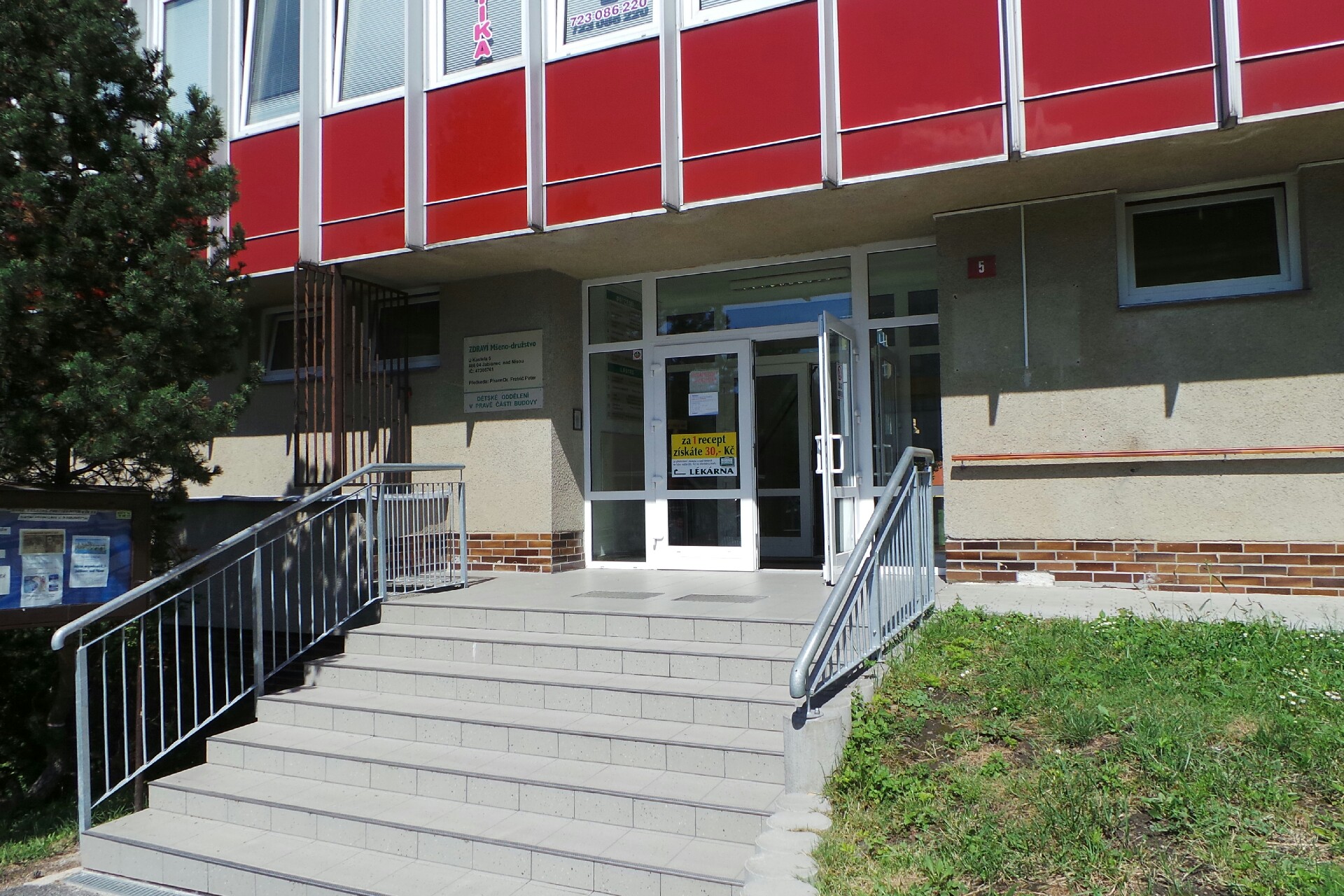 MUDr. Iva Valentová