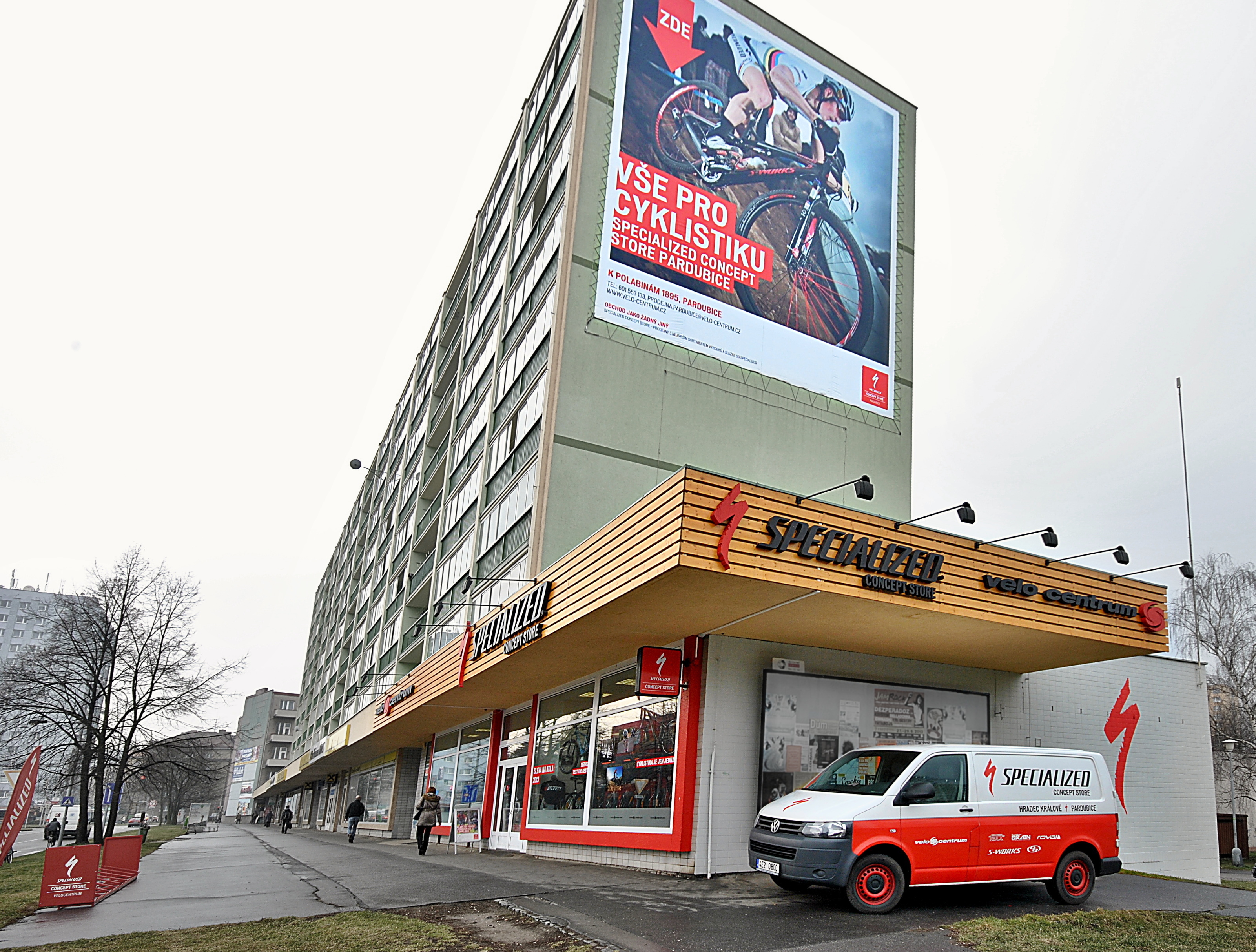 VELOCENTRUM SPECIALIZED CONCEPT STORE