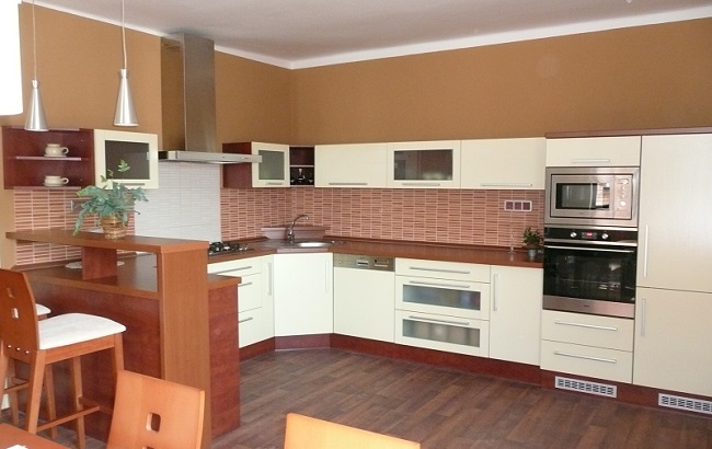 Ján Mikula - nábytek foto 2