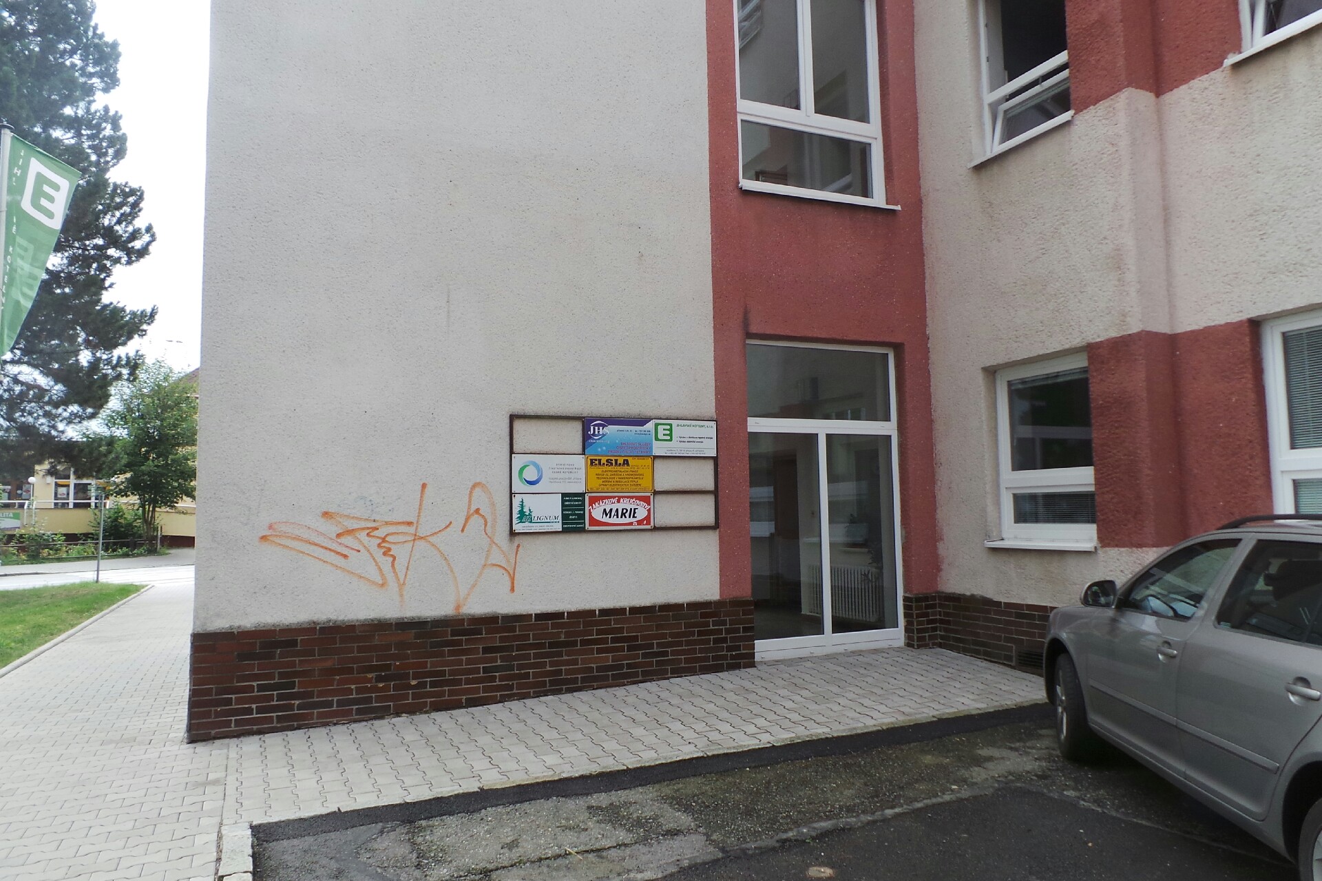 V. Racek - obchod a služby, s.r.o.