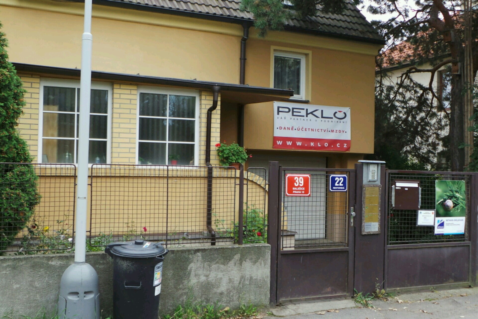 1. Malešická účetní, s.r.o.