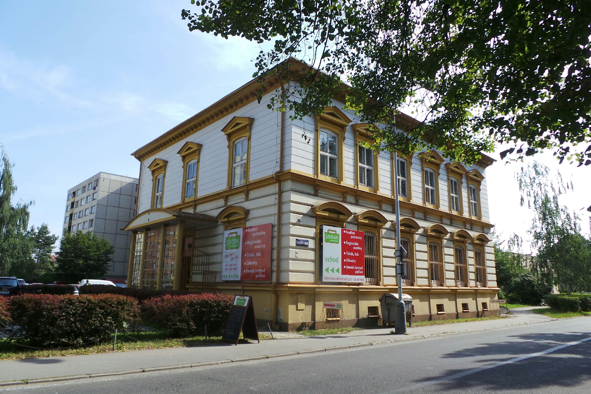 Potraviny Dvořákův okruh 325 foto 2